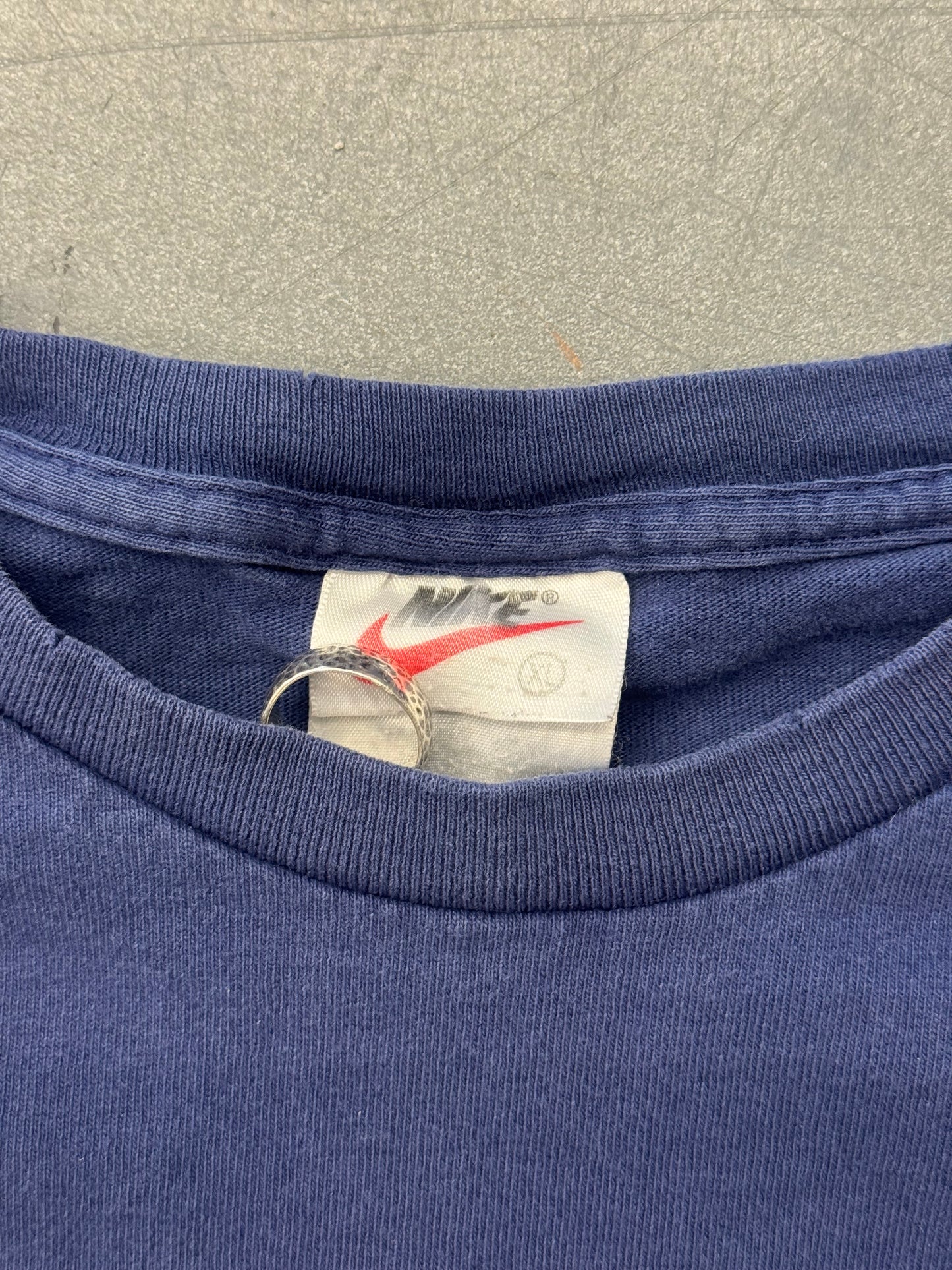 90S NIKETOWN SAN FRANCISCO EMBROIDERED TEE (RED/WHITE NIKE TAG)