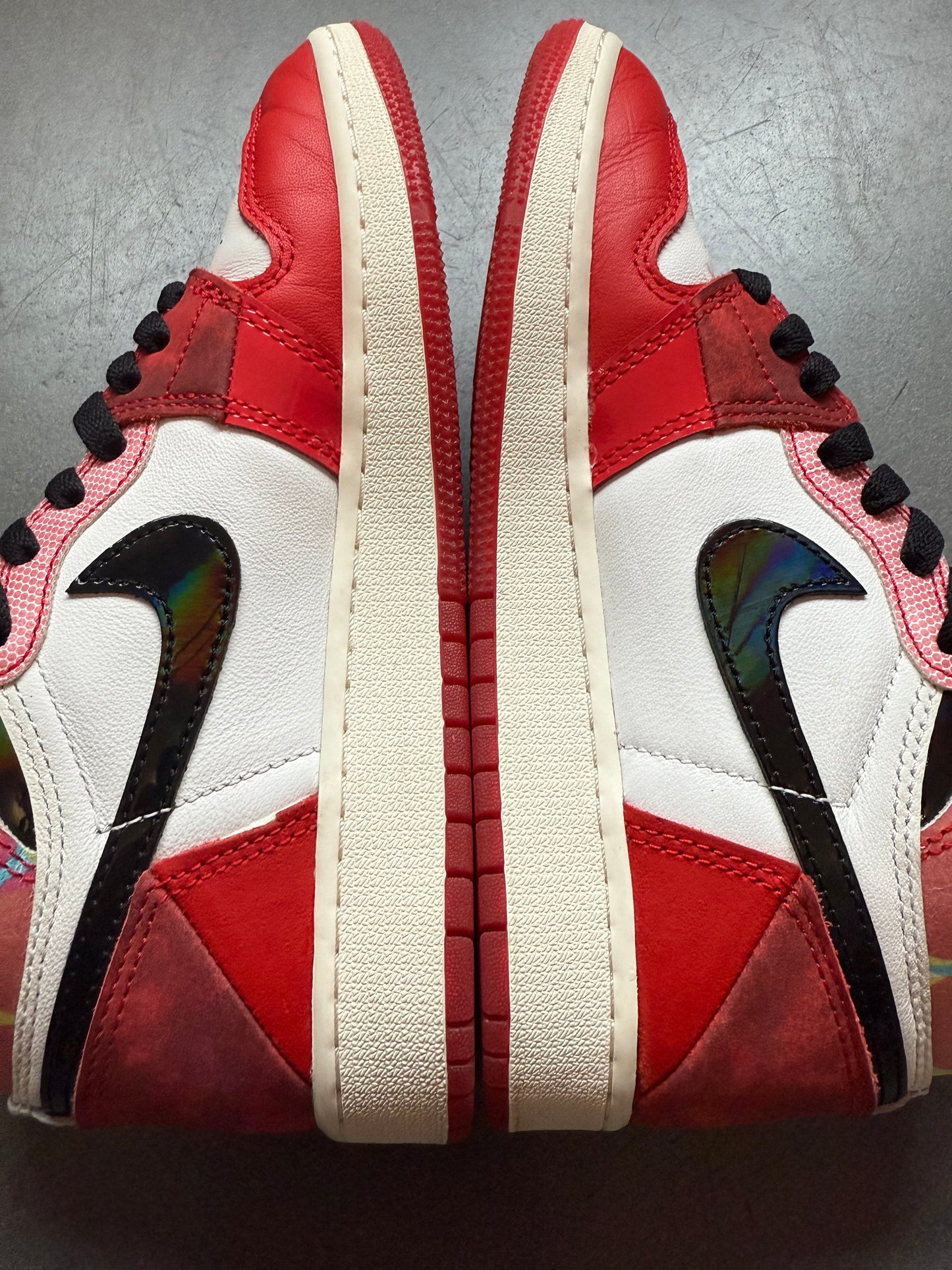 2023 SIZE 5.5Y JORDAN 1 RETRO HIGH OG SPIDER-MAN ACROSS THE SPIDER-VERSE (GS) (PRE-OWNED NO BOX)