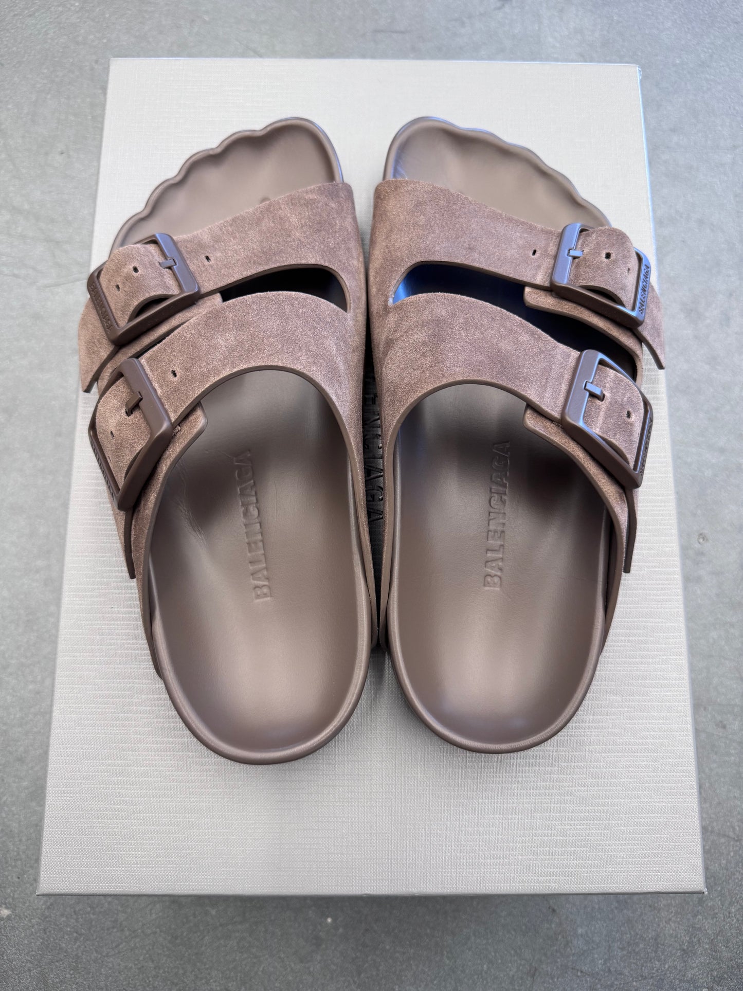 SIZE 40 BALENCIAGA SUNDAY SANDAL BROWN SUEDE (NEW WITH BOX)