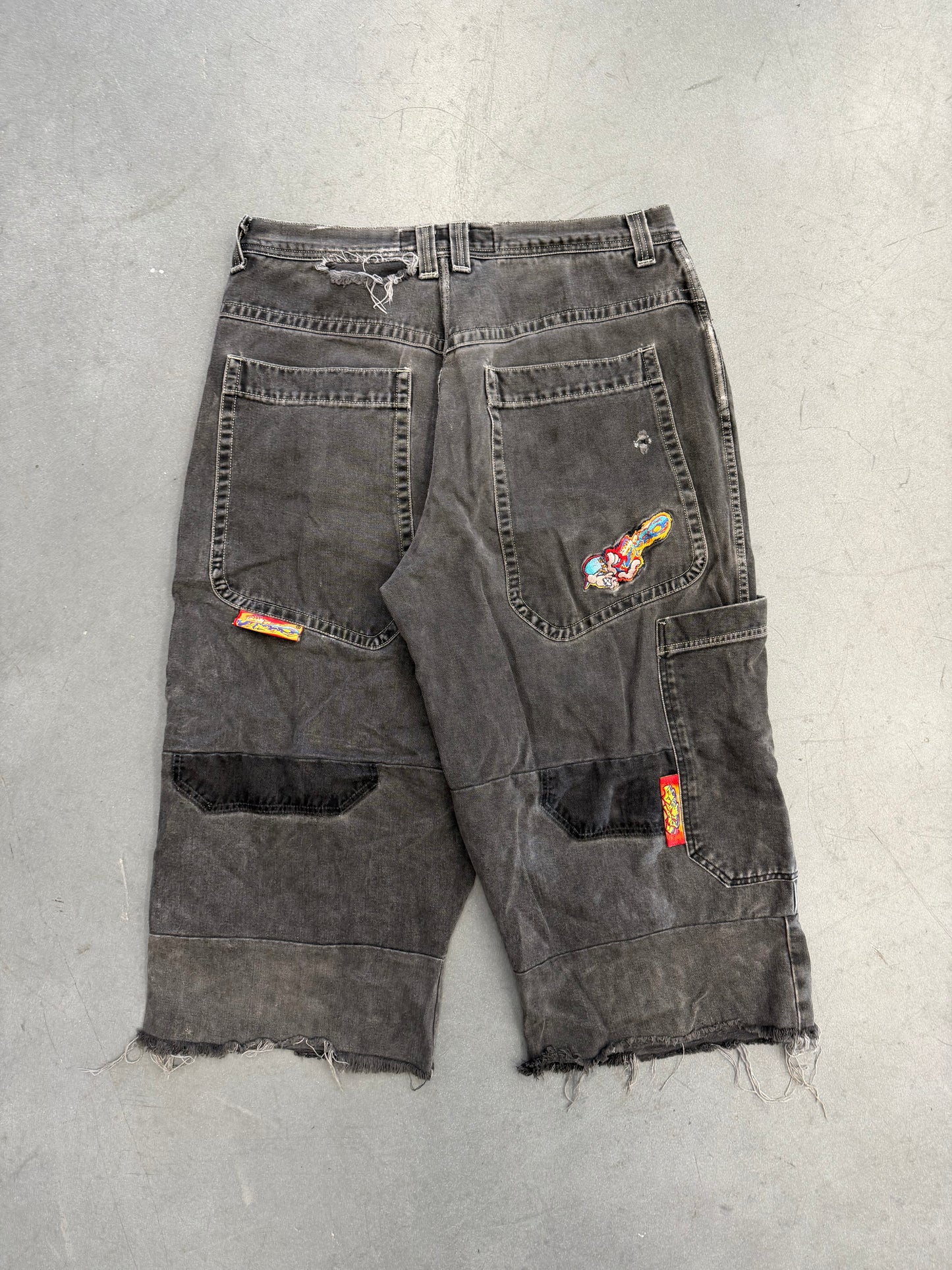 Y2K CUSTOM 1/1 JNCO PATCH SKATE JEANS (MADE OF 3 VINTAGE PAIRS)