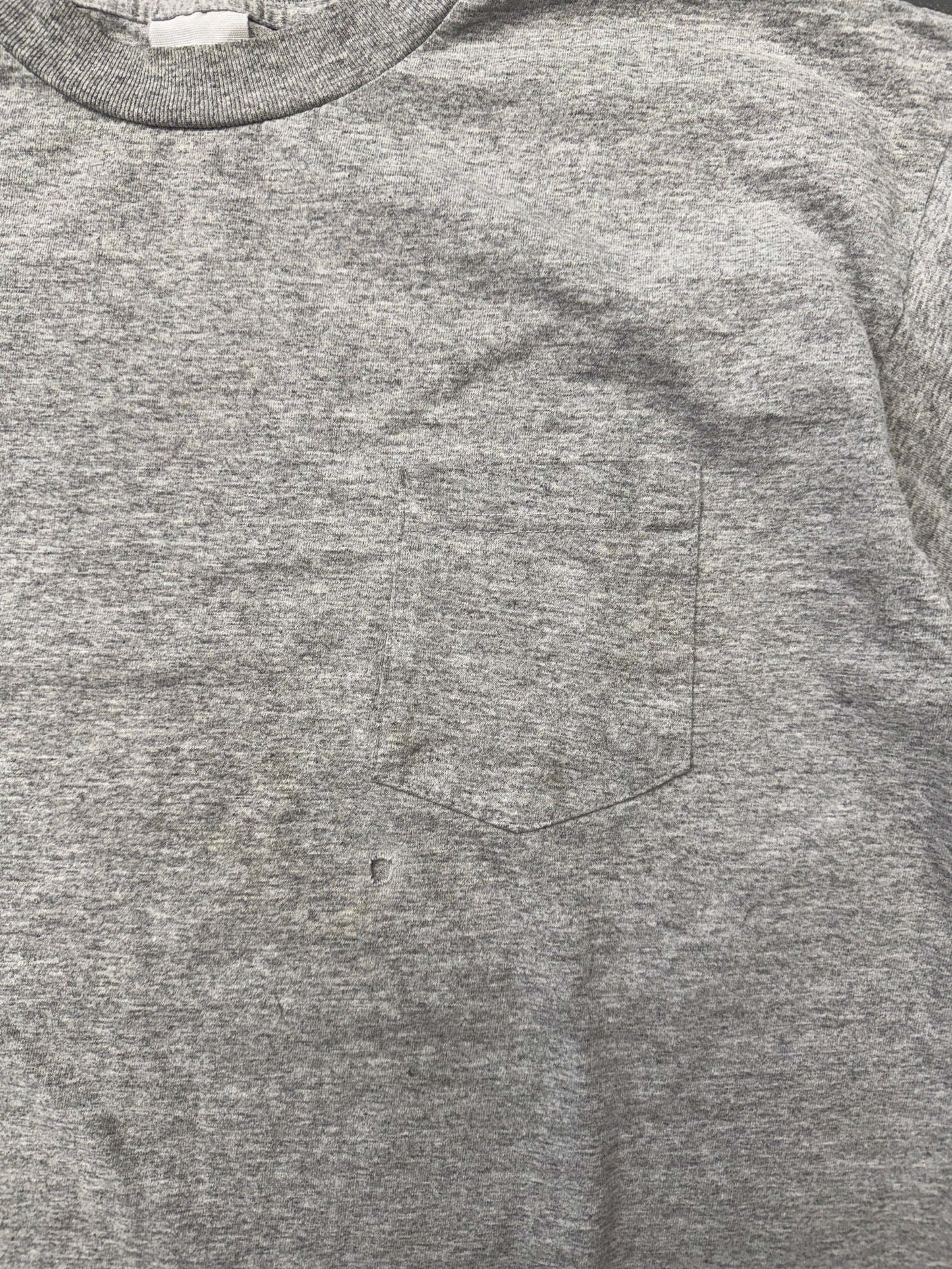 90'S MARLBORO VERTICAL SPELL-OUT POCKET TEE (FADED TAG)