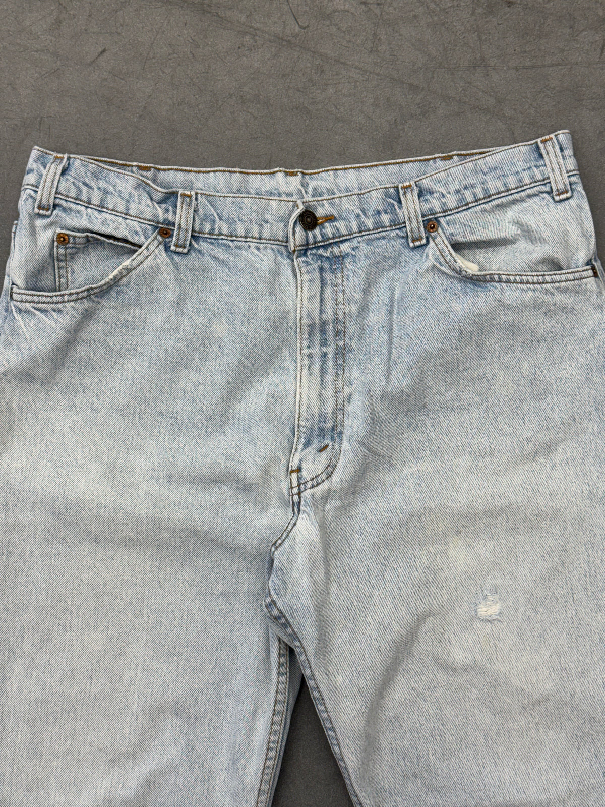 1987 LEVI'S 549 TWO HORSE BRAND LIGHT WASH DENIM JEANS (38X30)