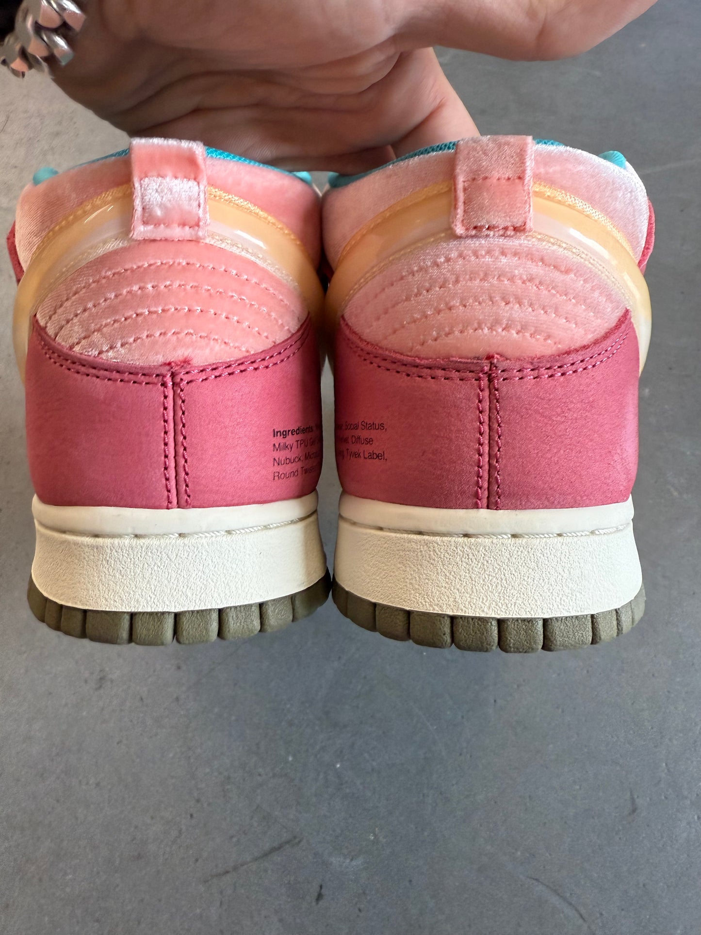 2021 SIZE 11 NIKE DUNK MID SOCIAL STATUS FREE LUNCH STRAWBERRY MILK (PRE-OWNED NO BOX)