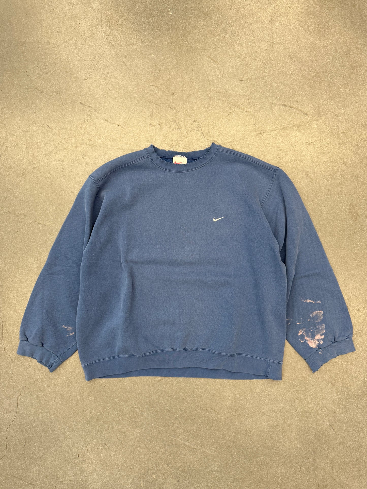 90S NIKE CHEST SIDE SWOOSH BLUE DISTRESSED CREWNECK SWEATER (WHITE/RED TAG)