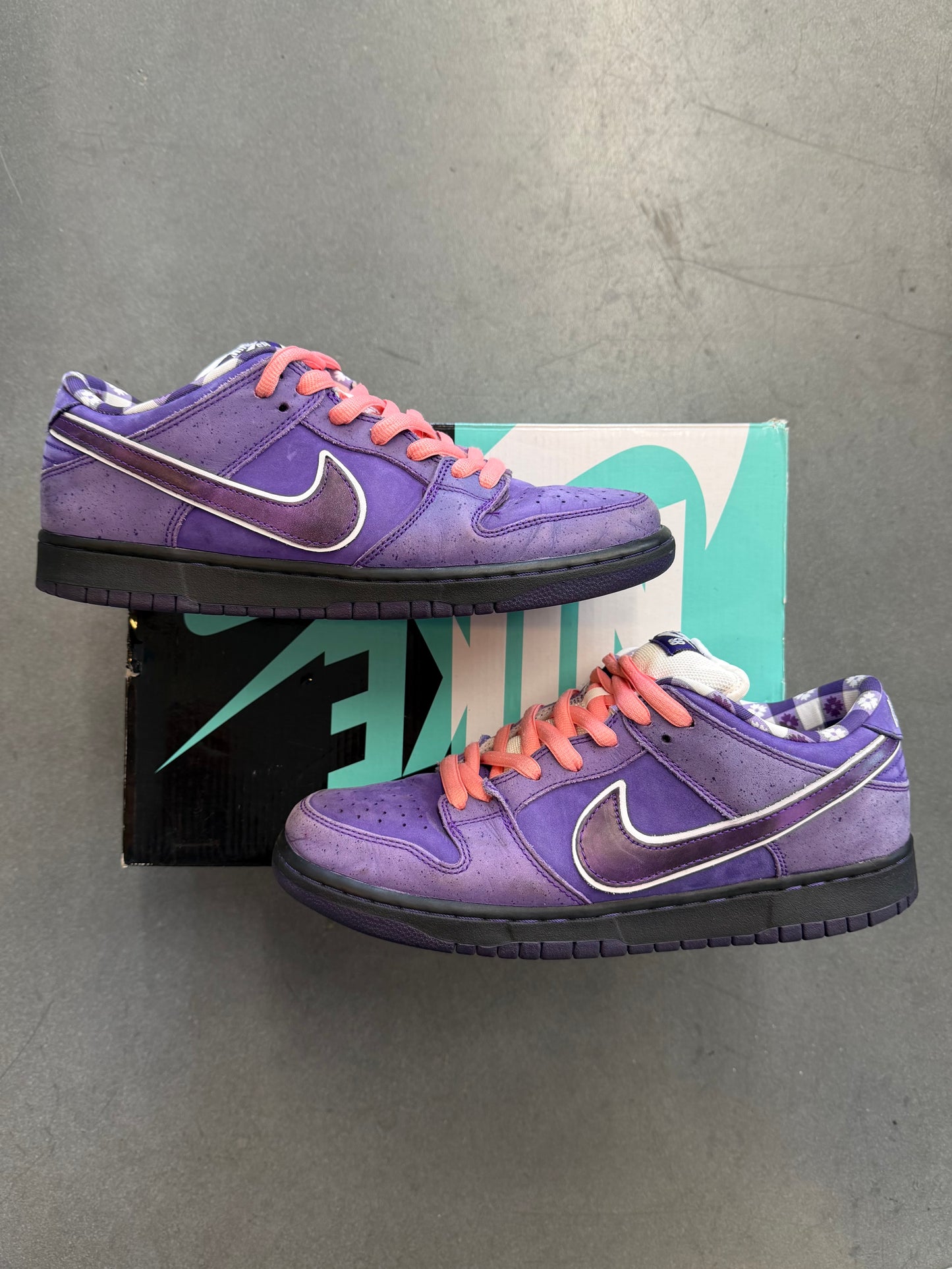 2018 SIZE 10 NIKE DUNK PURPLE LOBSTER (PRE-OWNED WITH BOX)