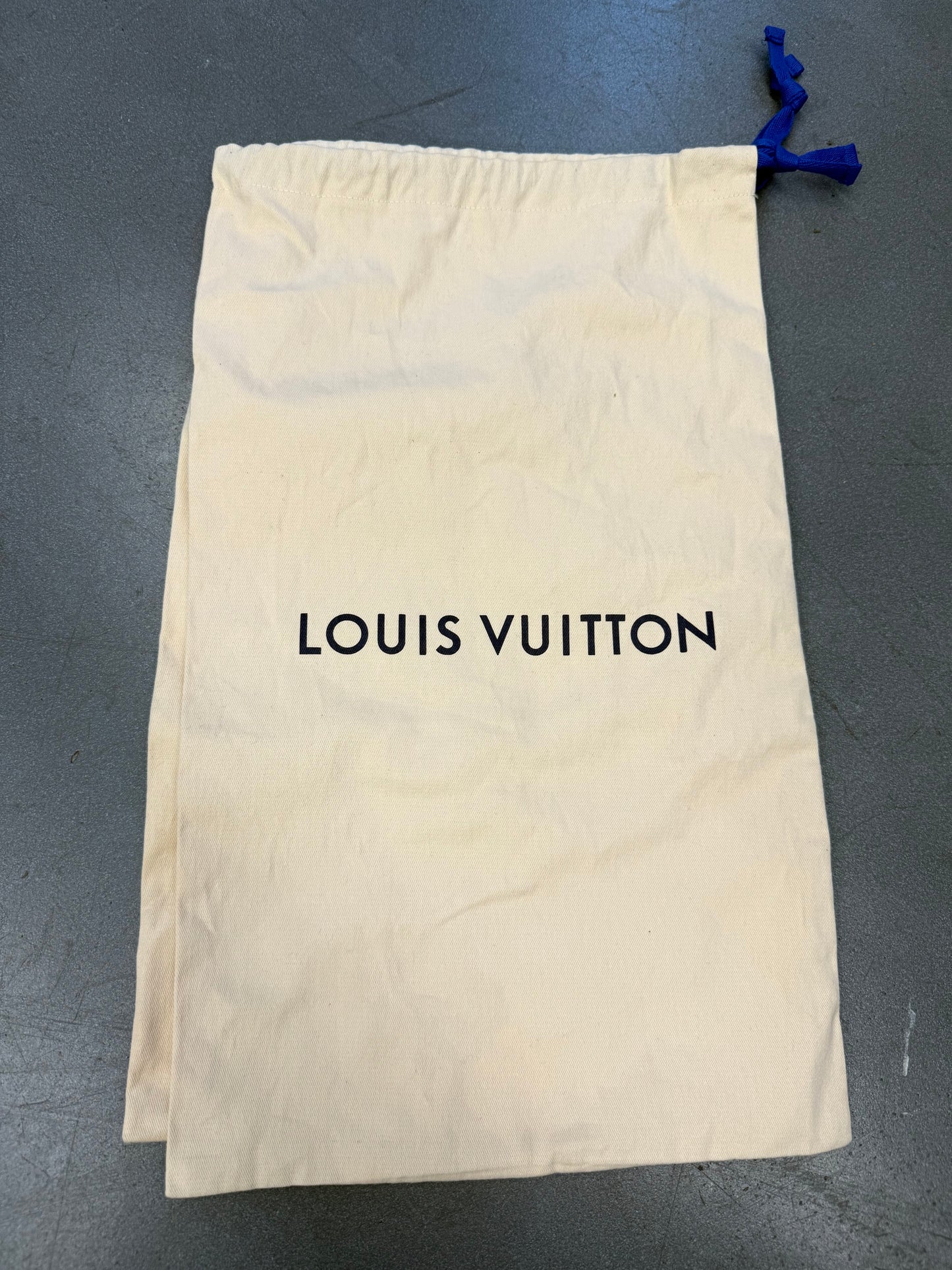 LV SIZE 36.5 (US 6.5) LOUIS VUITTON SILHOUETTE ANKLE BOOTS - BLACK (PRE-OWNED WITH BOX)