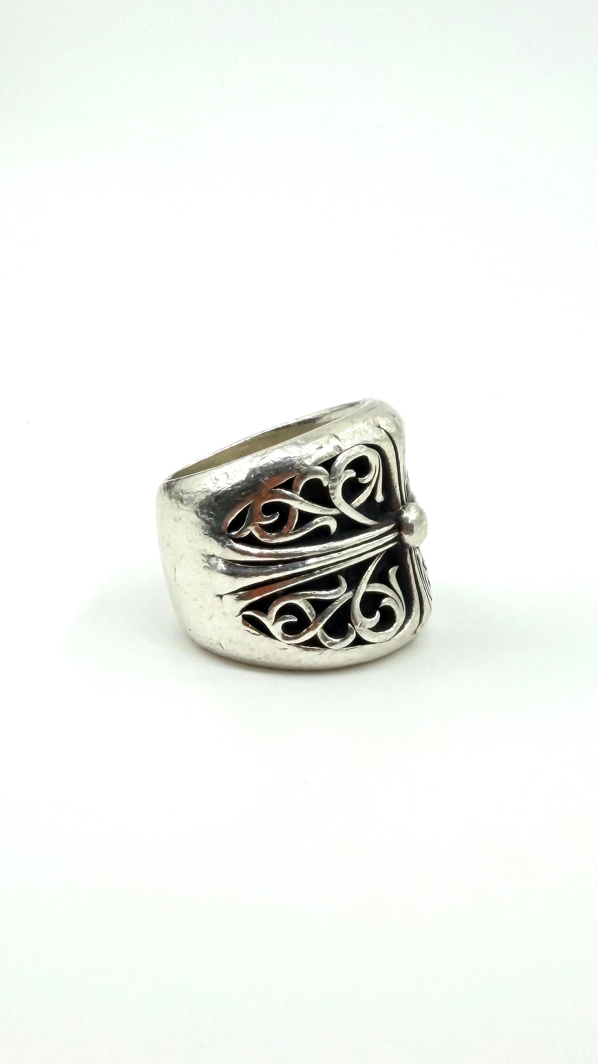 CHROME HEARTS CLASSIC OVAL CROSS SILVER RING SIZE 8