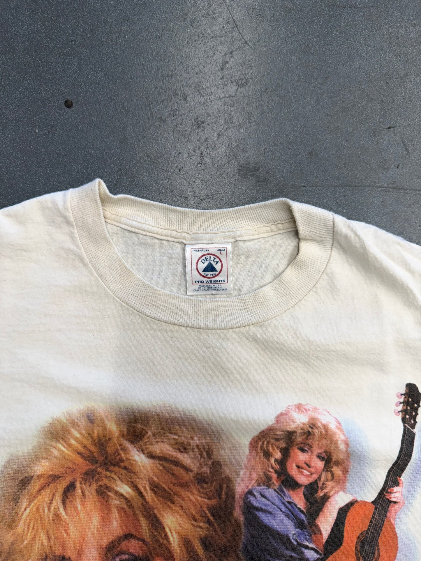 1998 DOLLY PARTON DOLLYWOOD SIGNATURE TEE (DELTA TAG)