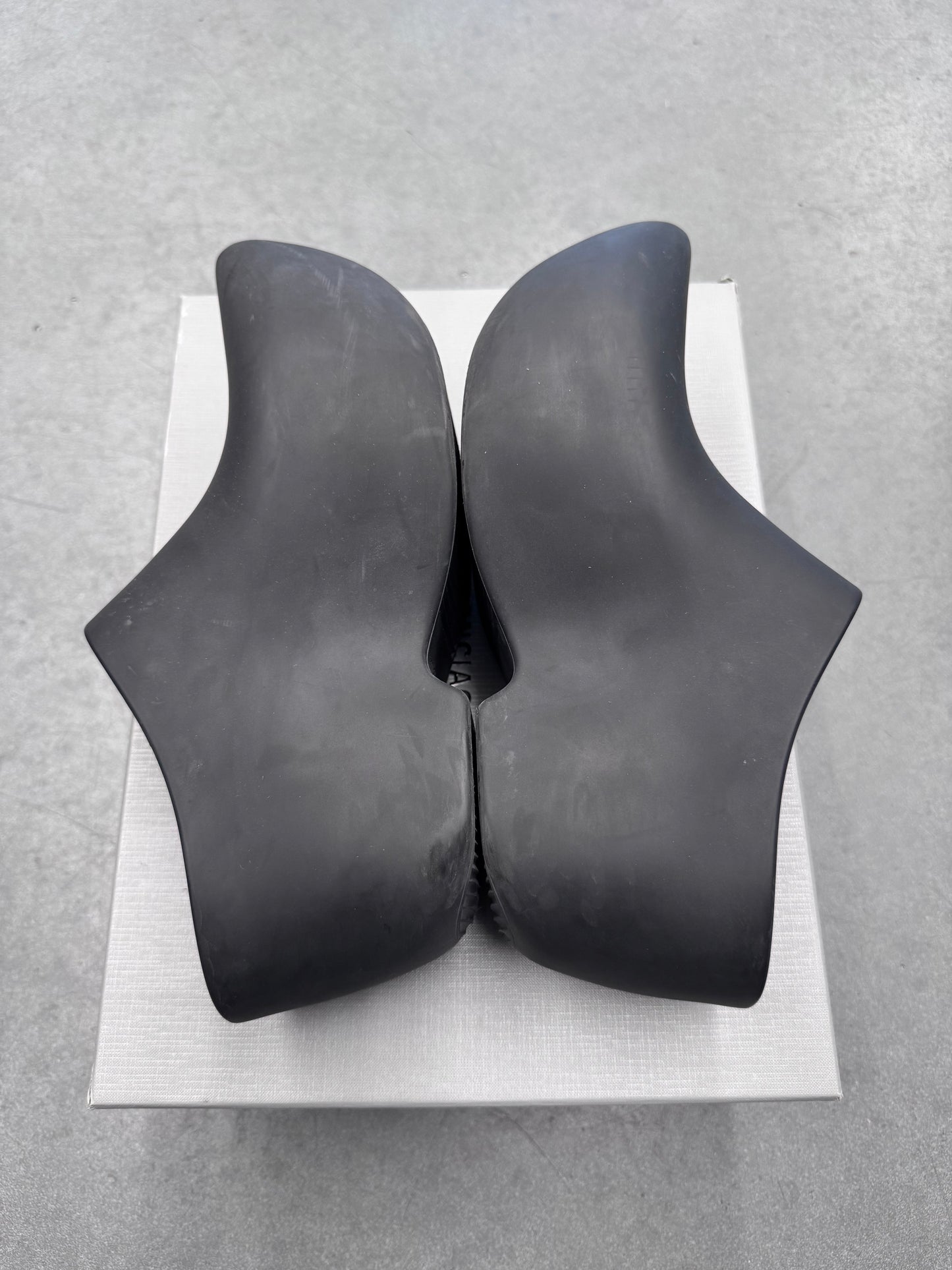 SIZE 43 BALENCIAGA TECHNO CLOG - MATTE BLACK (PRE-OWNED WITH BOX)