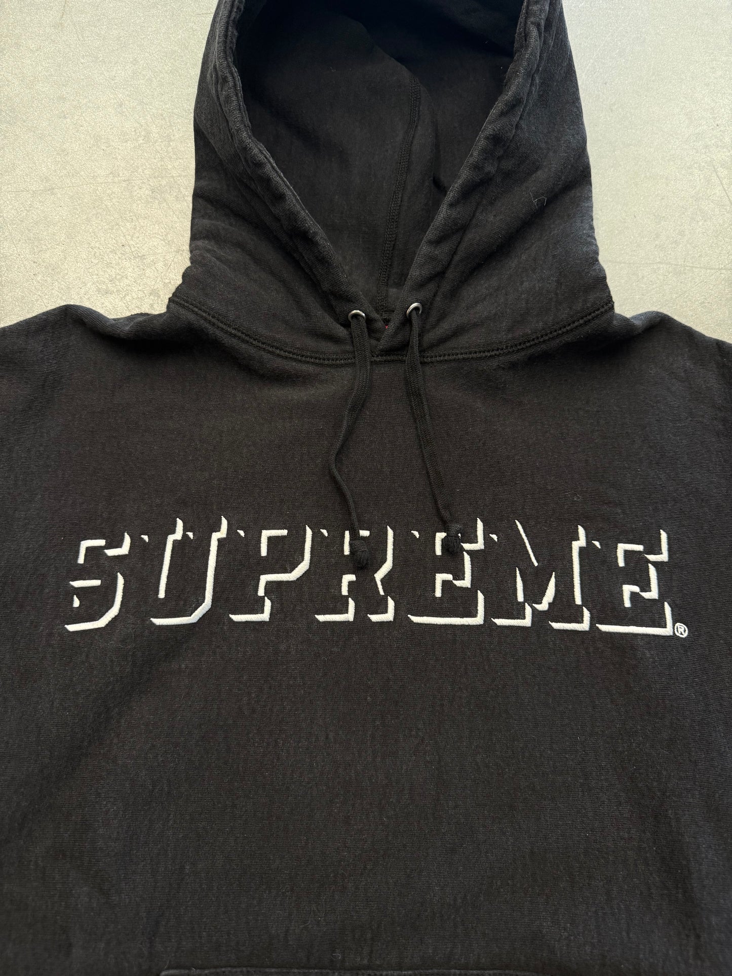 FW20 SUPREME DROP SHADOW HOODED SWEATSHIRT