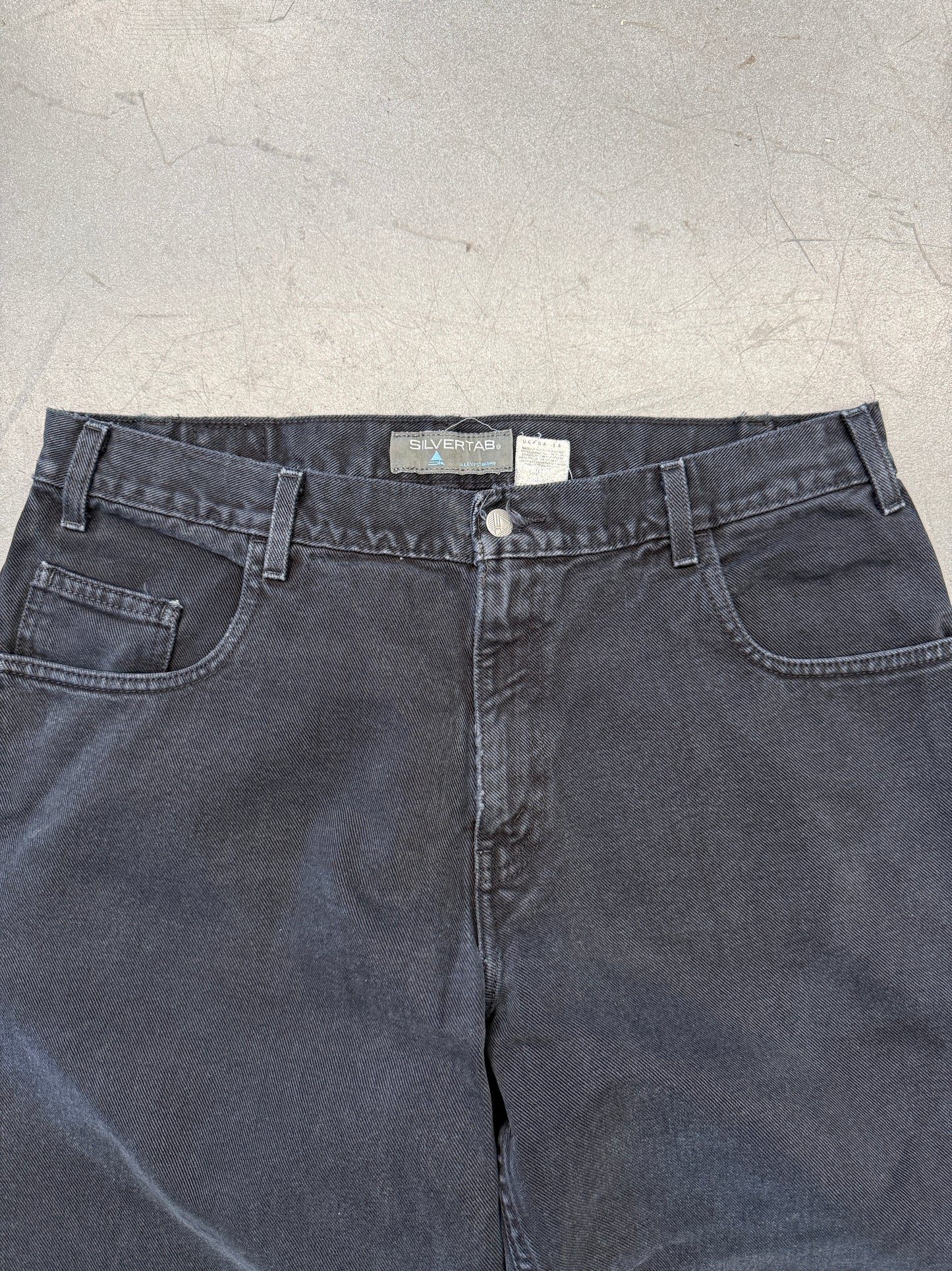 90S LEVIS SILVERTAB BAGGY FIT JEANS (36X30) - BLACK