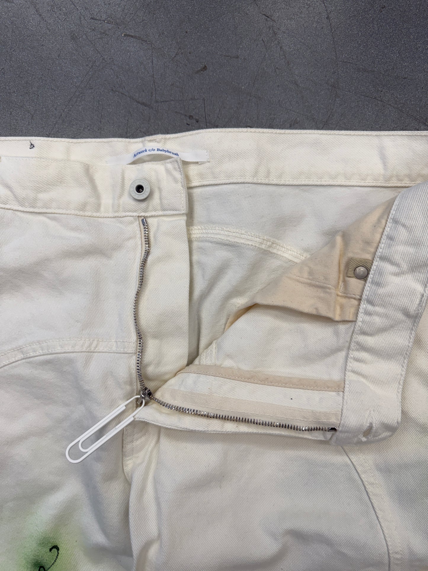 OFF-WHITE X BABYBRUSH FLARE-LEG CONTOUR JEANS  - WHITE