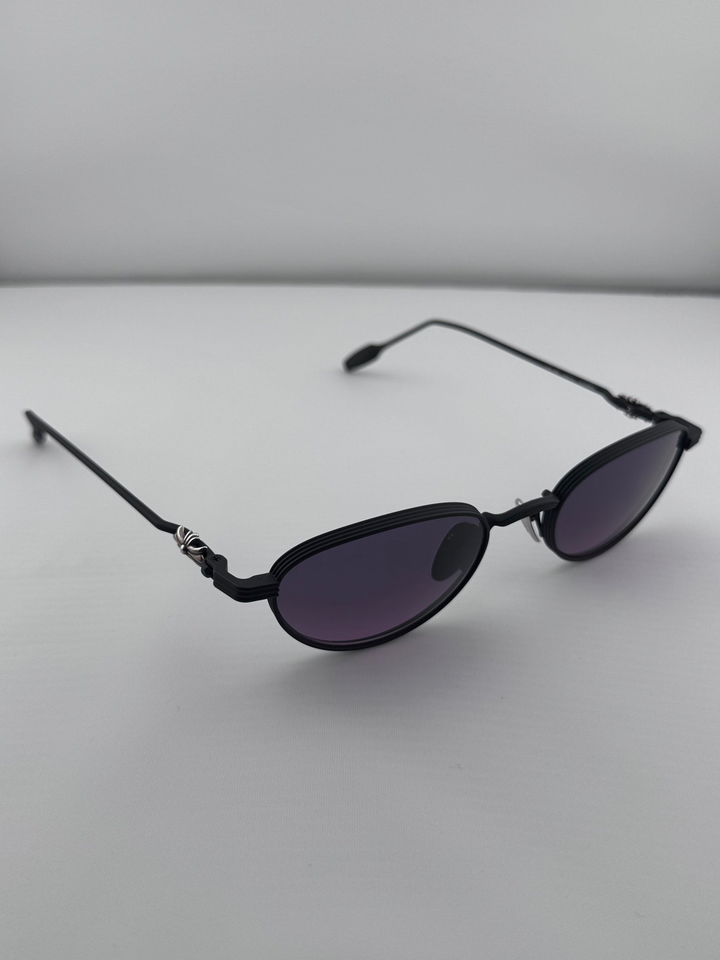 CHROME HEARTS CLITORIAL ROUND SUNGLASSES (WITH CASE)