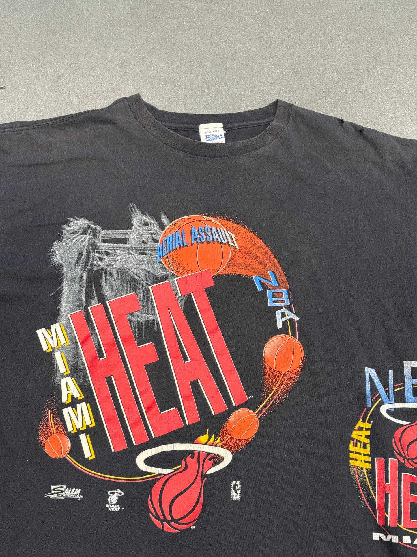 90S SALEM SPORTSWEAR MIAMI HEAT WRAP-AROUND "AERIAL ASSAULT" TEE