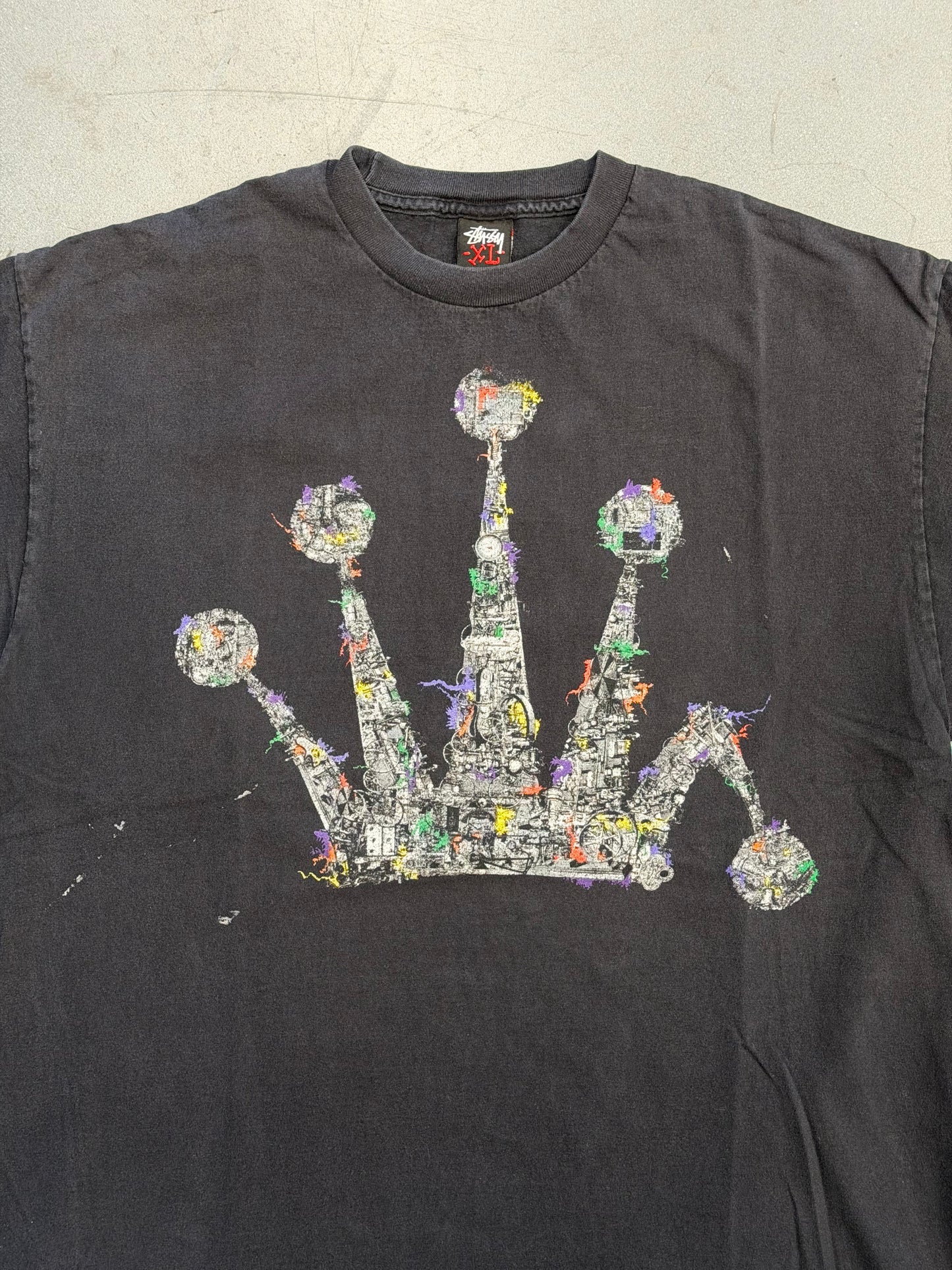 STUSSY COLLAGE CROWN GRAPHIC TEE - BLACK (XL)