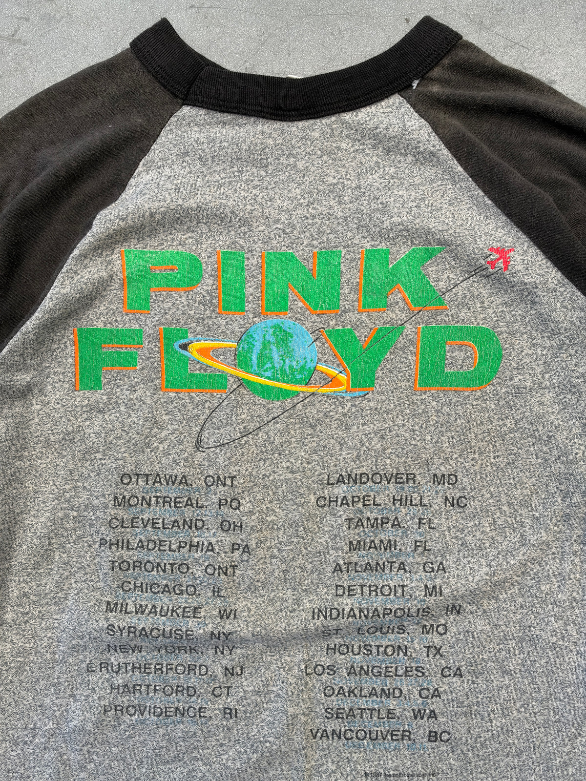 1987 PINK FLOYD RAGLAN 3/4 SLEEVE TEE (SIGNAL TAG)
