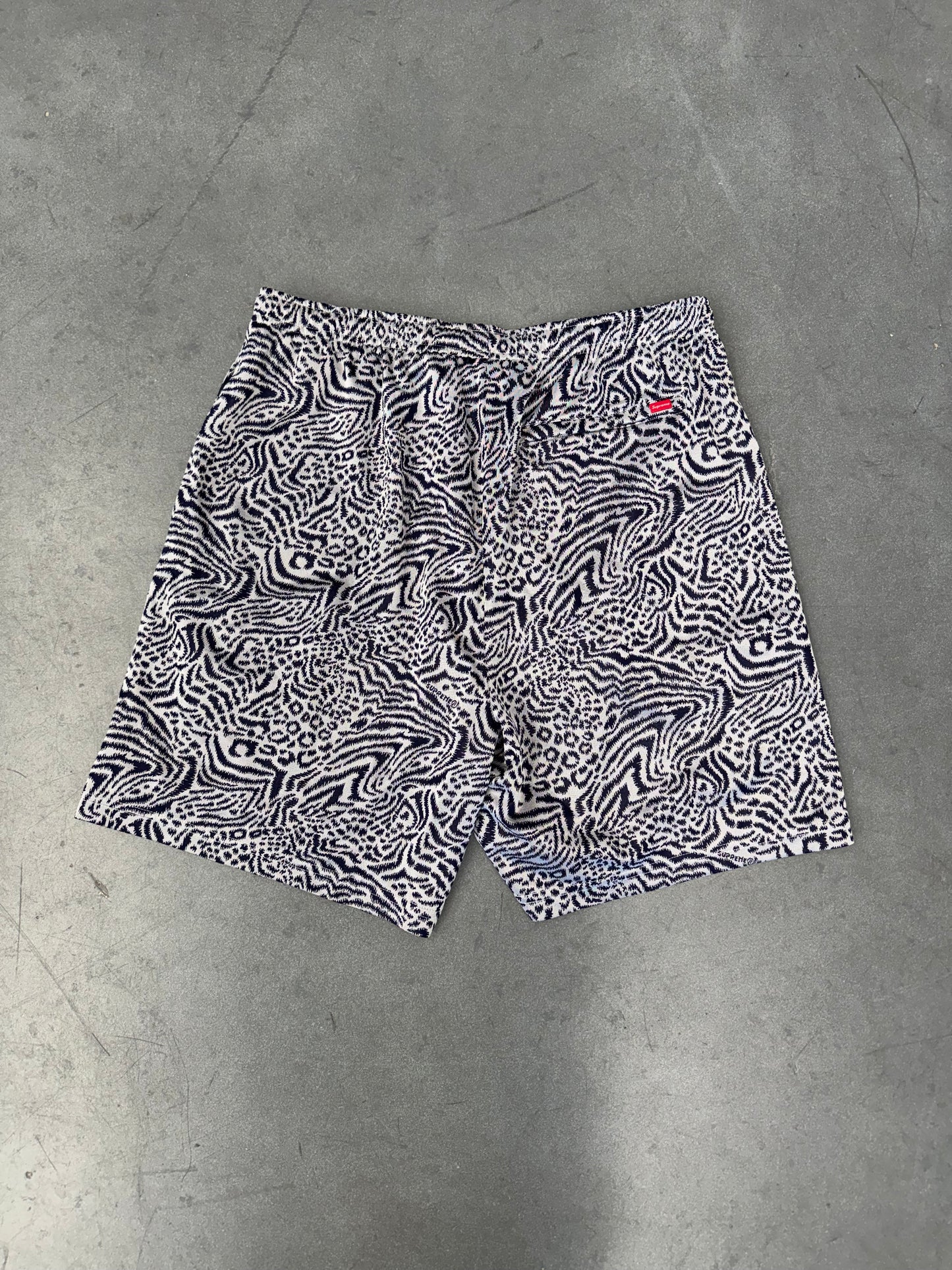 SS23 SUPREME UMBRO JACQUARD ANIMAL PRINT SOCCER SHORT - NAVY