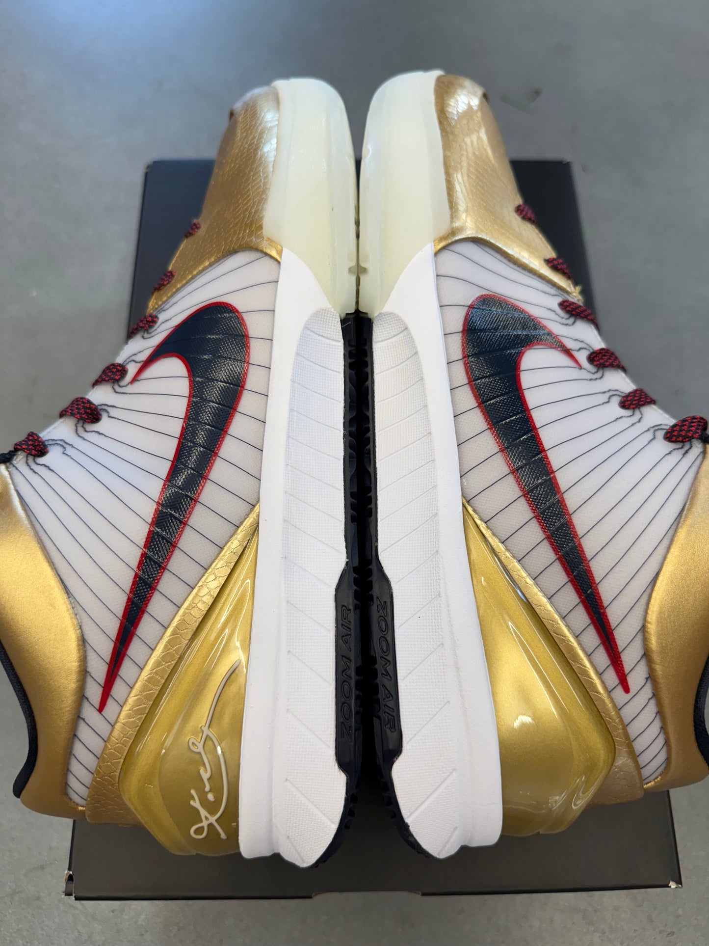 2024 SIZE 11.5 NIKE KOBE 4 PROTO GOLD METAL