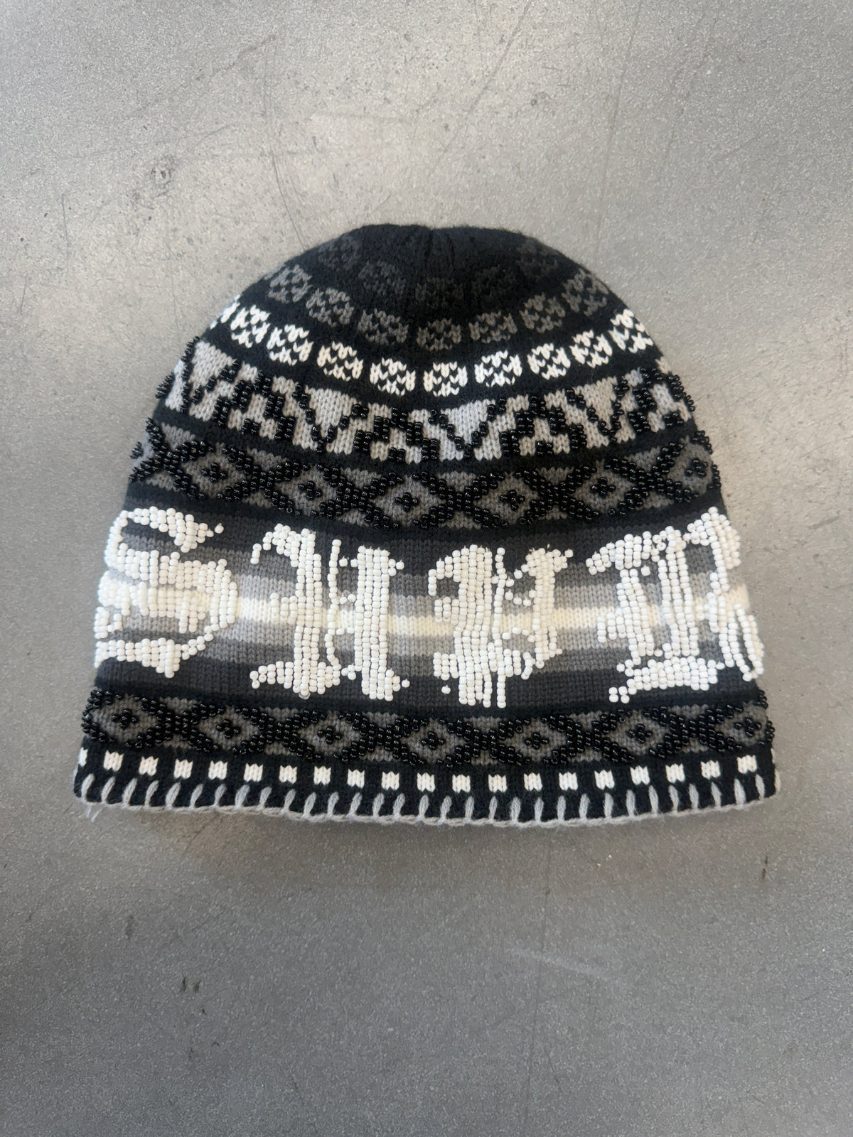 FW25 SUPREME BEADED BEANIE - BLACK