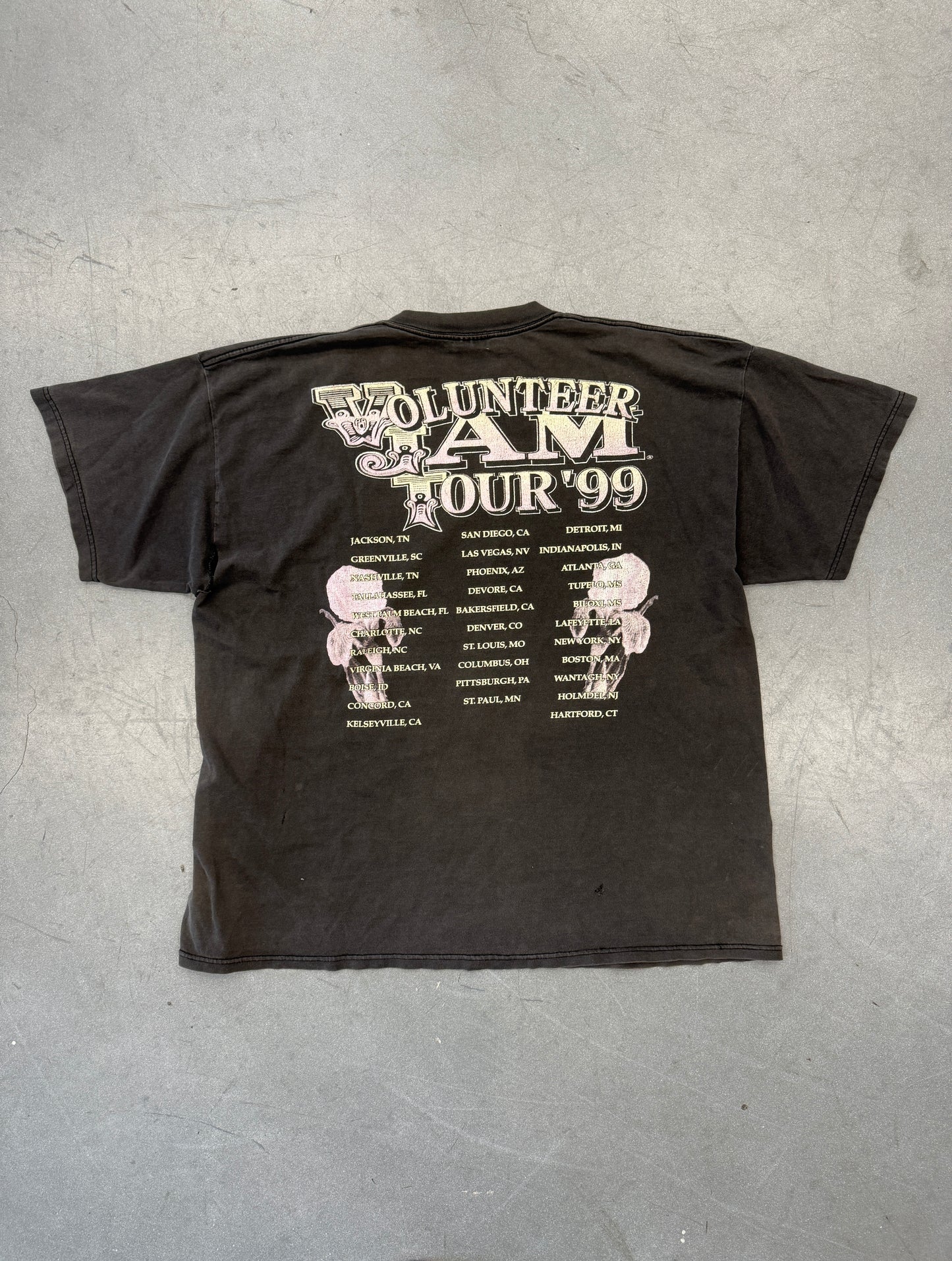 1999 VOLUNTEER JAM TOUR FADED TEE (TULTEX TAG)