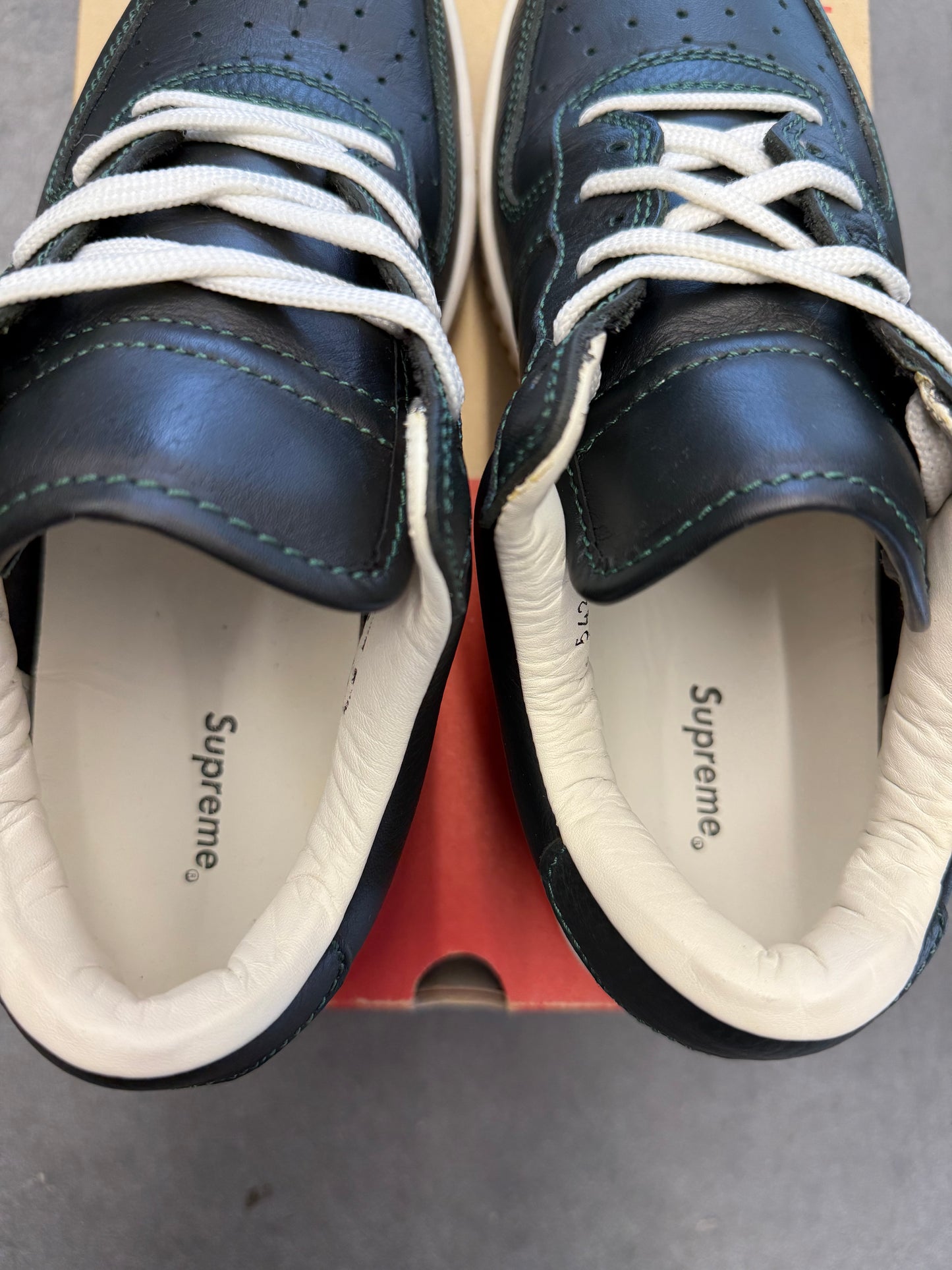 2001 SIZE 8.5 SUPREME DOWNLOW - GREEN (BRAND NEW WITH BOX)
