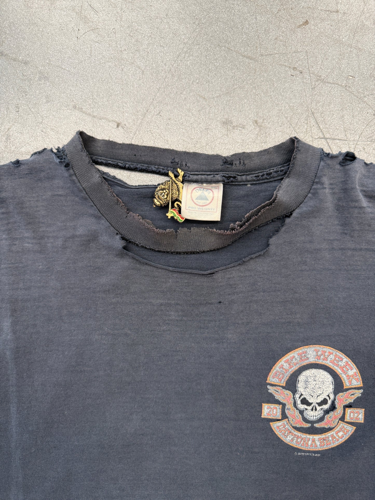 2002 BIKE WEEK DAYTONA BEACH SKULL FLAME LONG SLEEVE TEE (DELTA TAG)