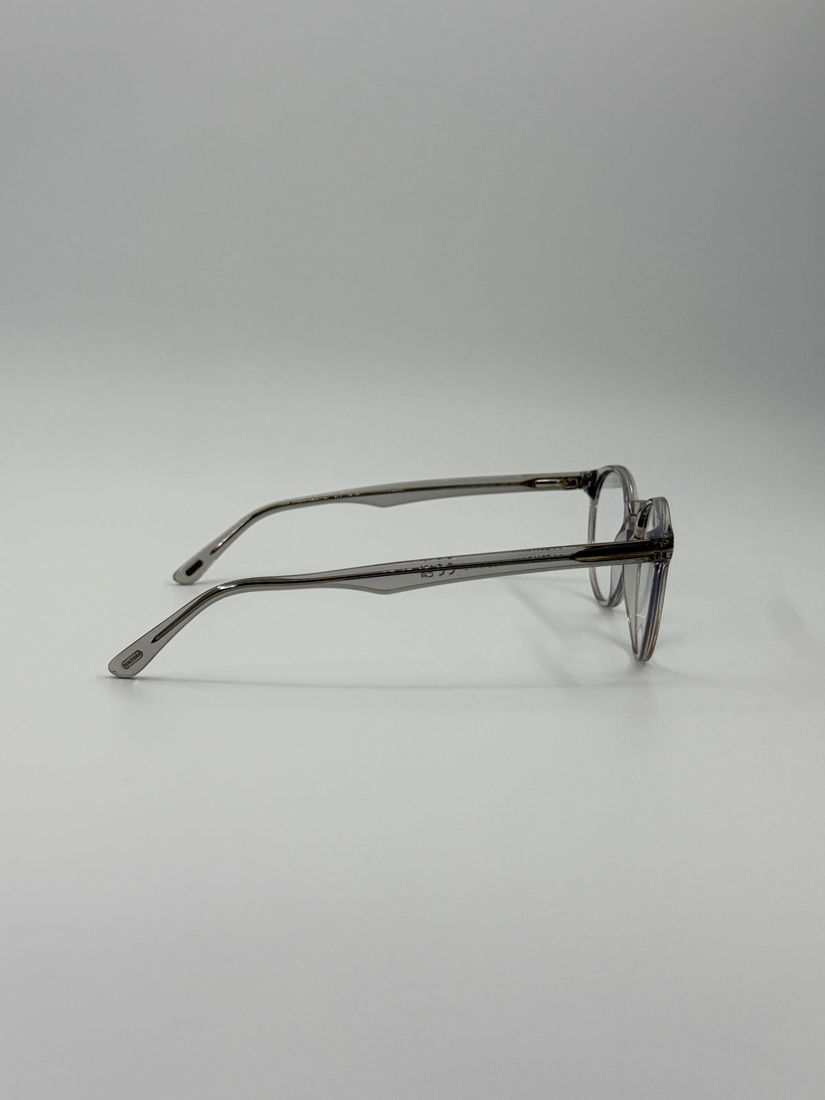 TOM FORD TF5557-B CLEAR ROUNDED FRAME GLASSES