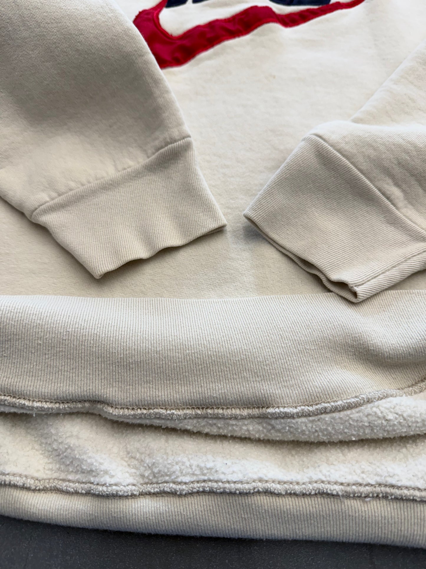 90'S NIKE BOOTLEG EMBROIDERED NYLON-PATCH CREWNECK (GRAY NIKE TAG WITH RED SWOOSH)