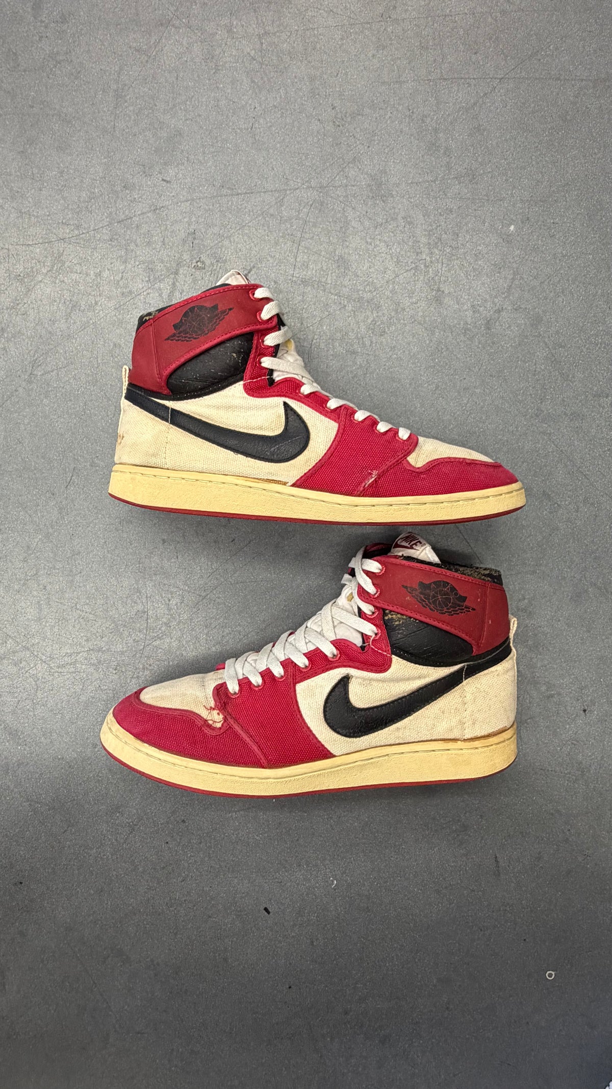 1985 AJKO JORDAN 1 HIGH - CHICAGO (E)