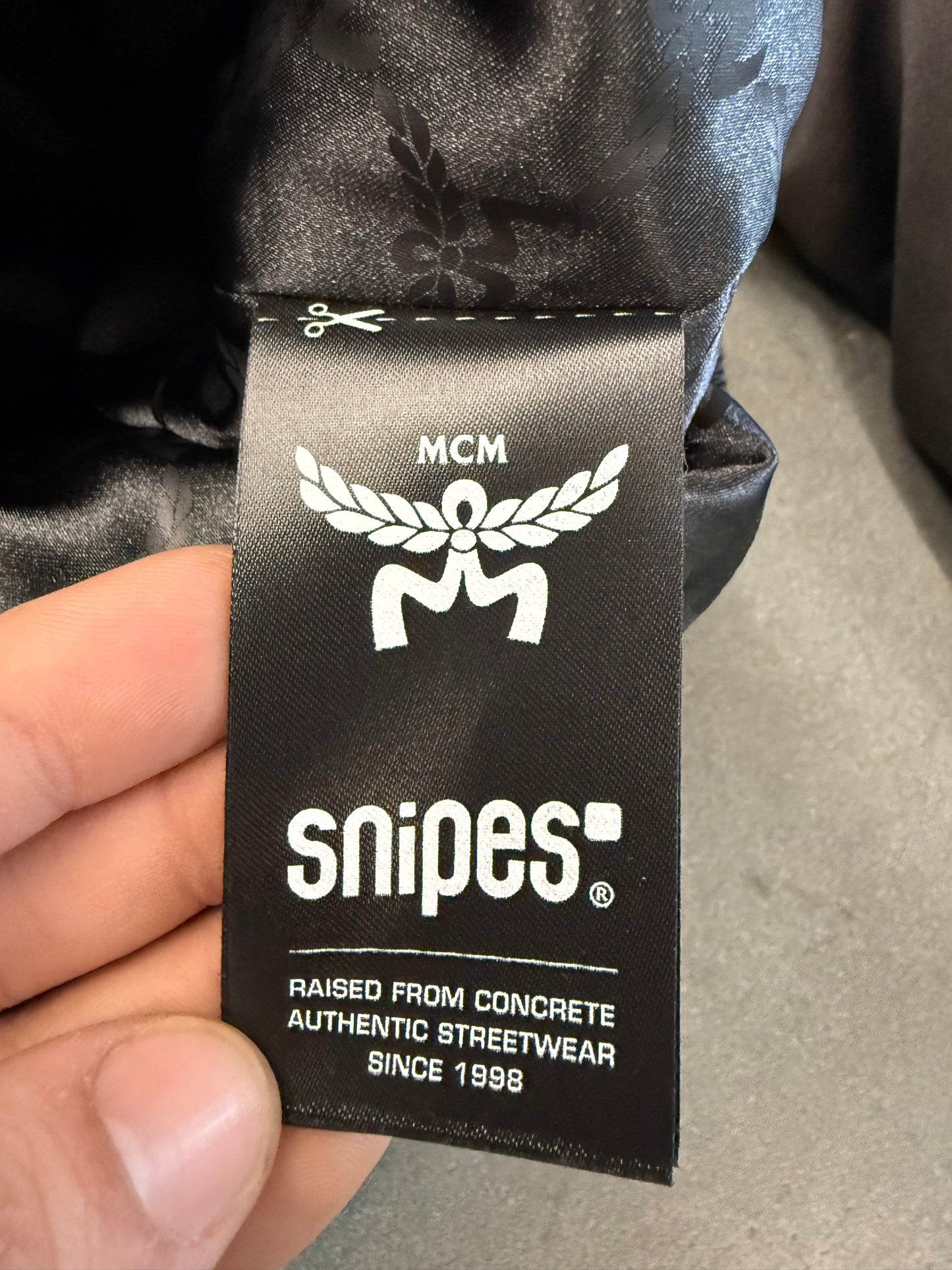 SNIPES X MCM BOMBER JACKET - BLACK (M) (USED)