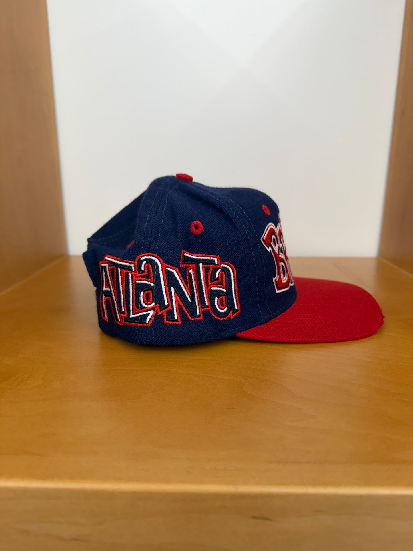 90S ATLANTA BRAVES GRAFFITI EMBROIDERED WRAP AROUND MLB SNAPBACK HAT (GENUINE MERCHANDISE TAG)