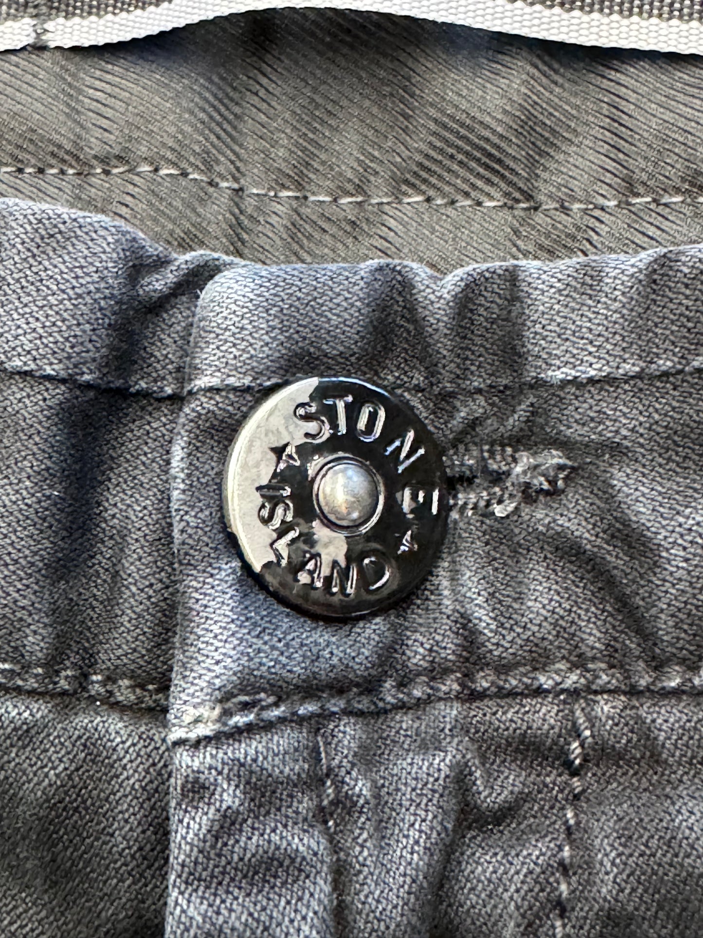STONE ISLAND PATCH LOGO PANTS - ANTHRACITE