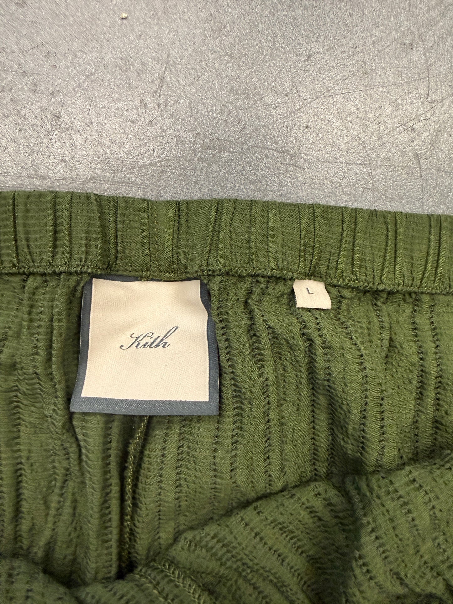 KITH WOMEN KAVI II PLISSE DRAWSTRING PANT - KELP