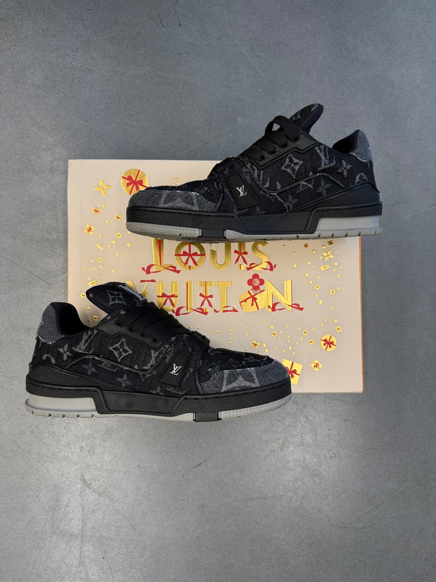 LV SIZE 6 (US 7.5-8) LOUIS VUITTON BLACK DENIM TRAINER SNEAKER (PRE-OWNED WITH BOX)