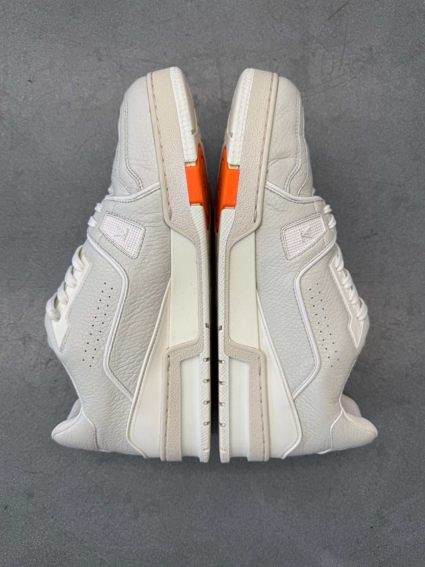 SIZE 8 LOUIS VUITTON LV TRAINER ORANGE/WHITE