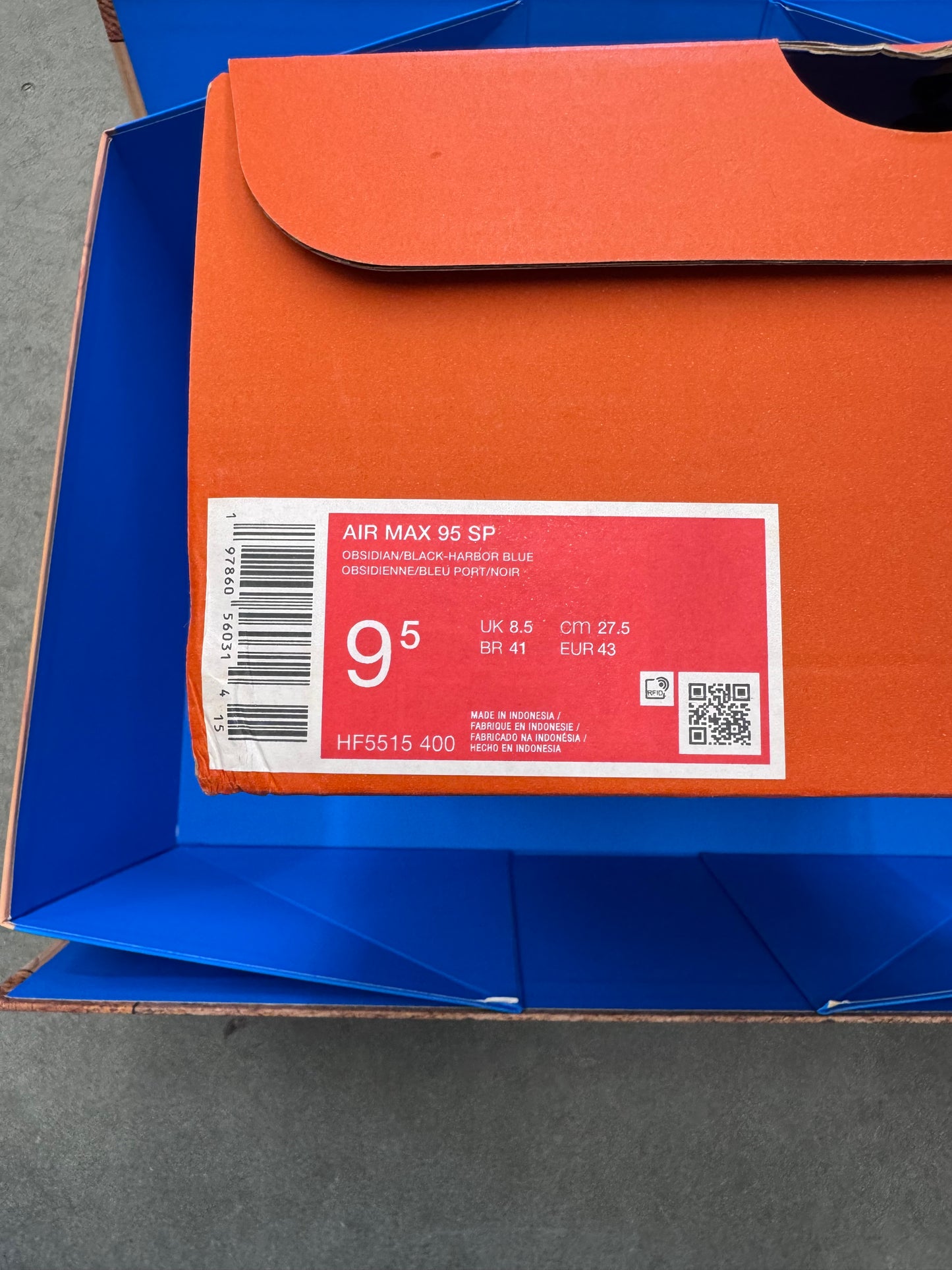 2024 SIZE 9.5 NIKE AIR MAX 95 & NIKE AIR FORCE 1 LOW STASH SPECIAL BOX (WITH POSTER) (SIGNED) (BRAND NEW OG ALL)