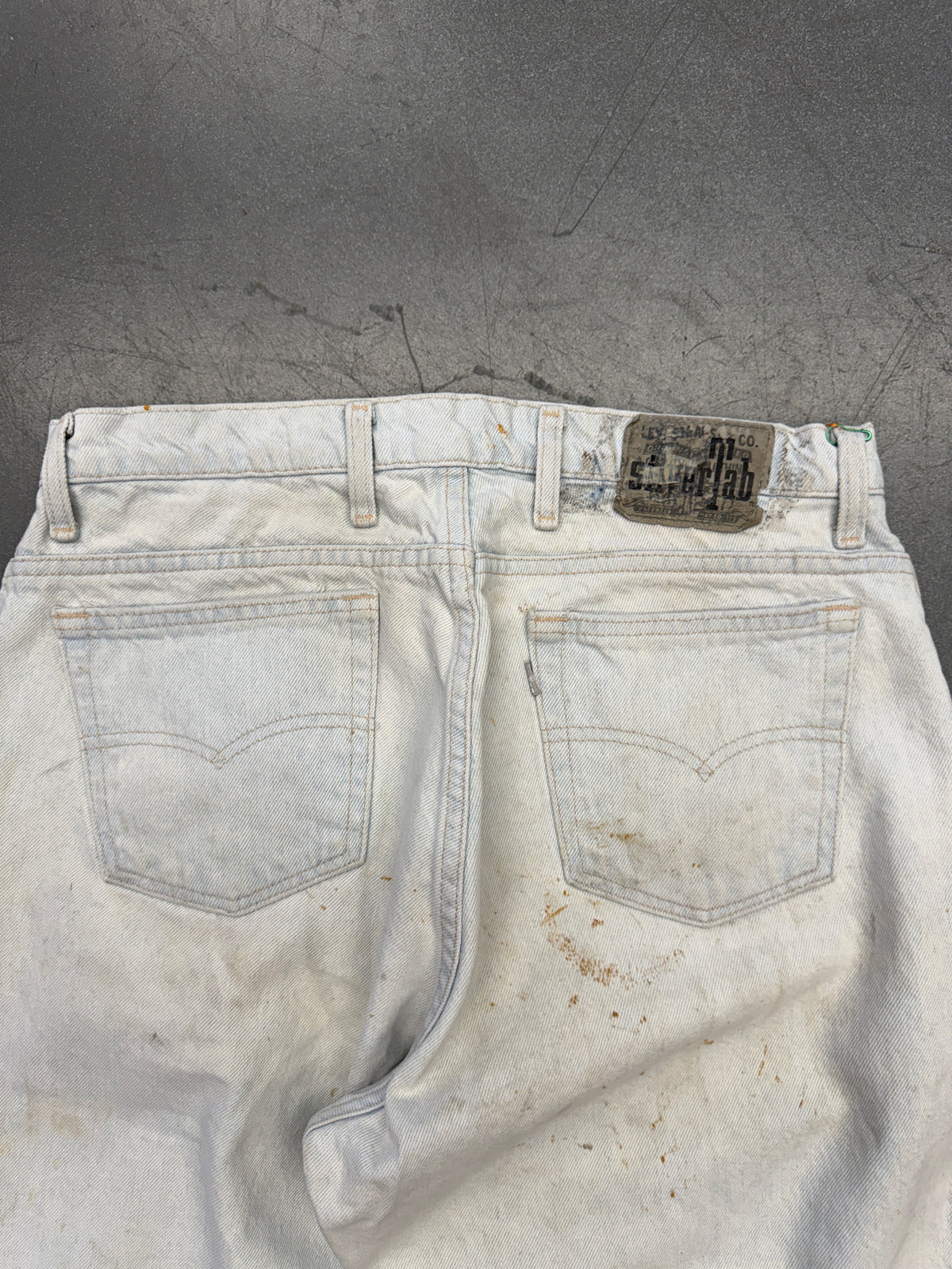 90S LEVI'S SILVERTAB BAGGY JEANS - LIGHT WASH (33X30)