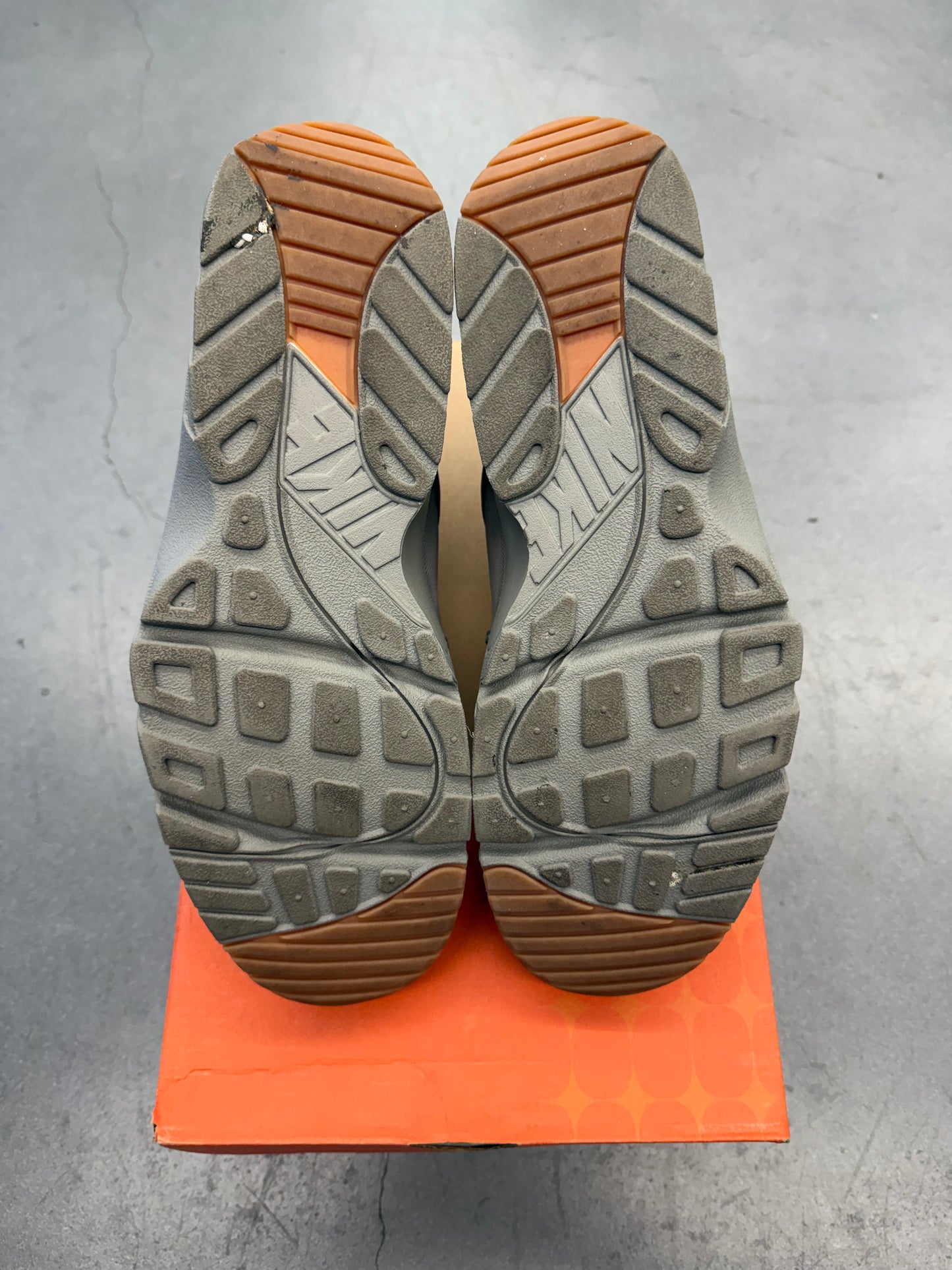 2024 SIZE 11.5 NIKE AIR TRAINER HUARACHE CORTEIZ GULLY GREY (W/BOX)