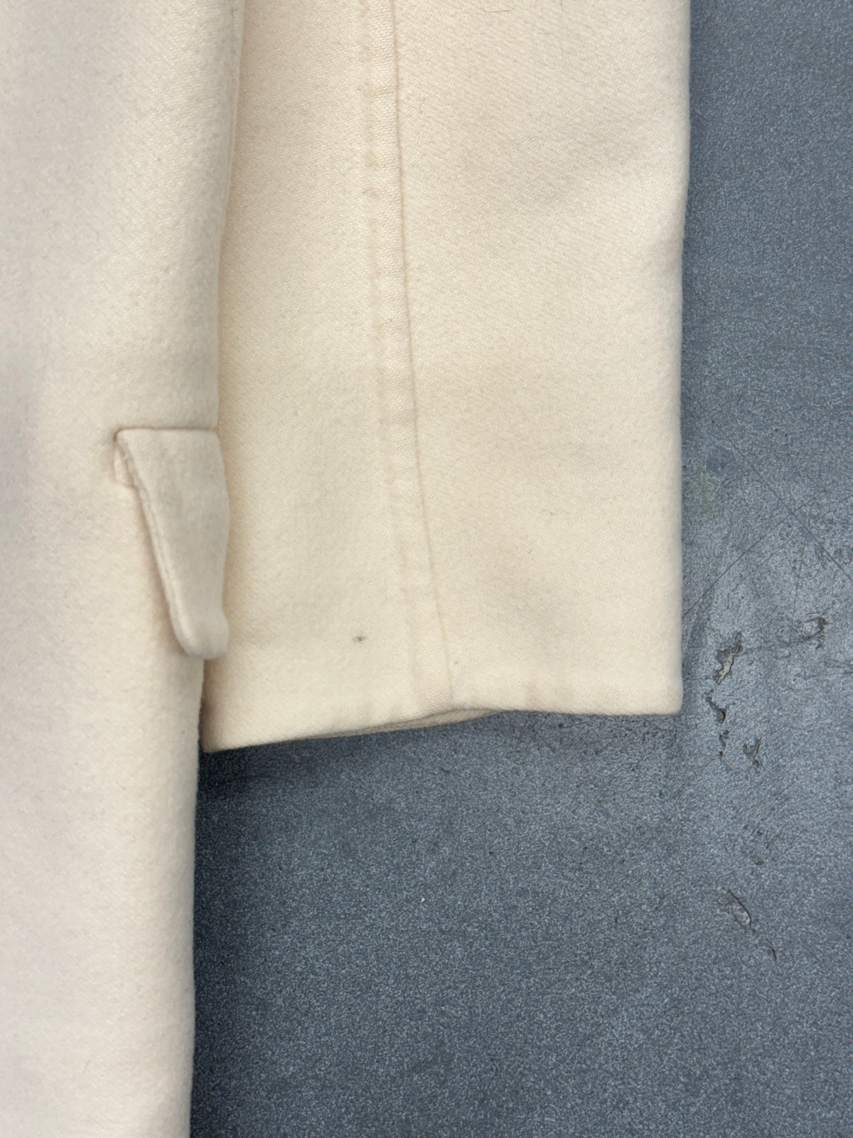 FW15 CELINE BY PHOEBE PHILO IVORY 100% CASHMERE EGG CROMBIE COAT