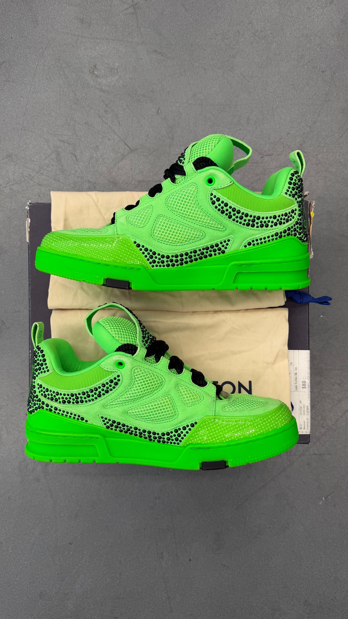 LOUIS VUITTON LV SKATE SNEAKER - VIBRANT GREEN (W/BOX)