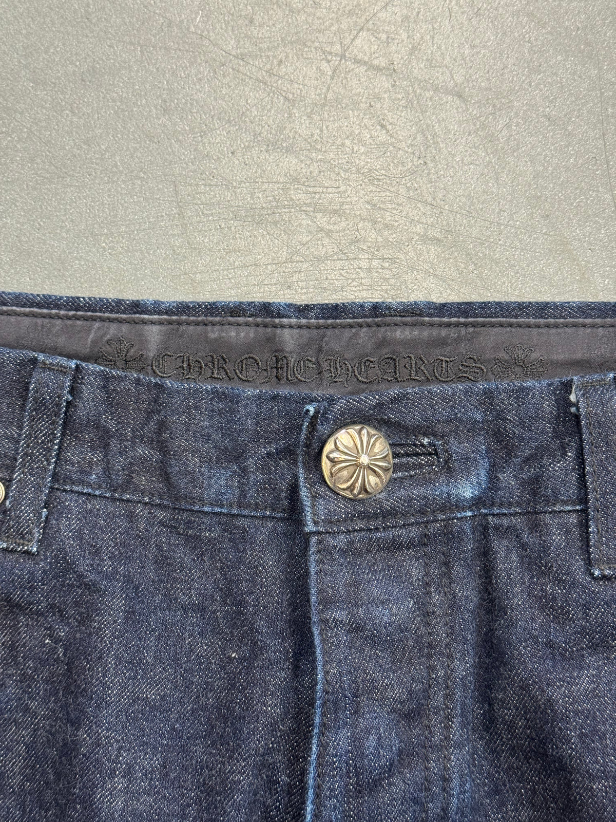 CHROME HEARTS KS RAW DENIM JEANS