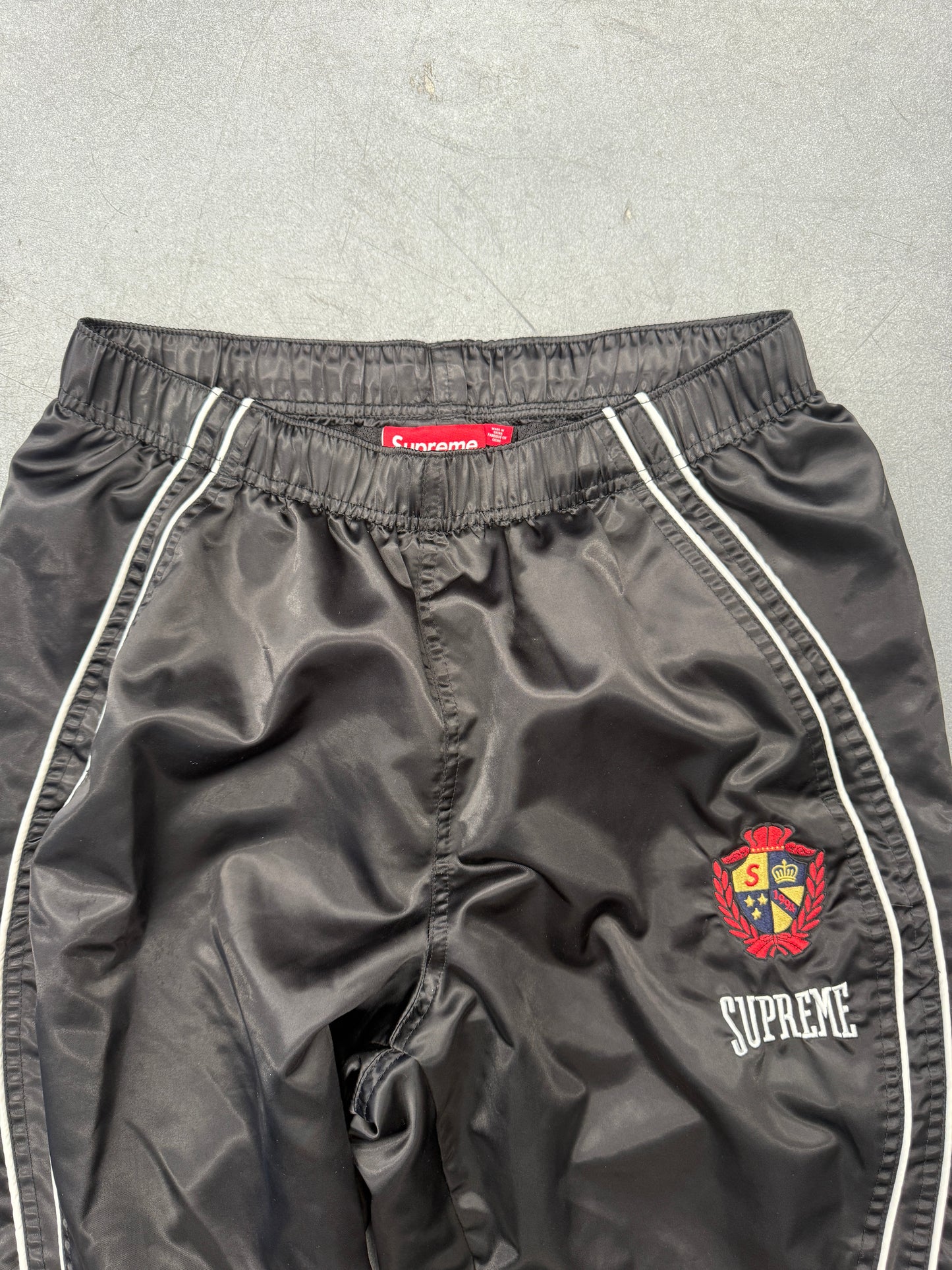 SS25 SUPREME CREST SATIN TRACK PANT - BLACK