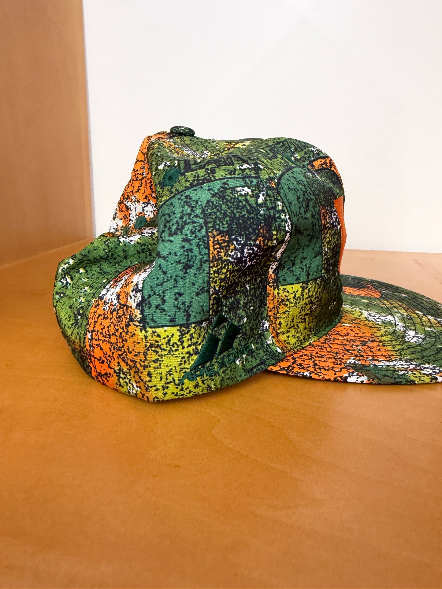 90'S UNIVERSITY OF MIAMI CAMOUFLAGE SNAPBACK (APEX ONE TAG)