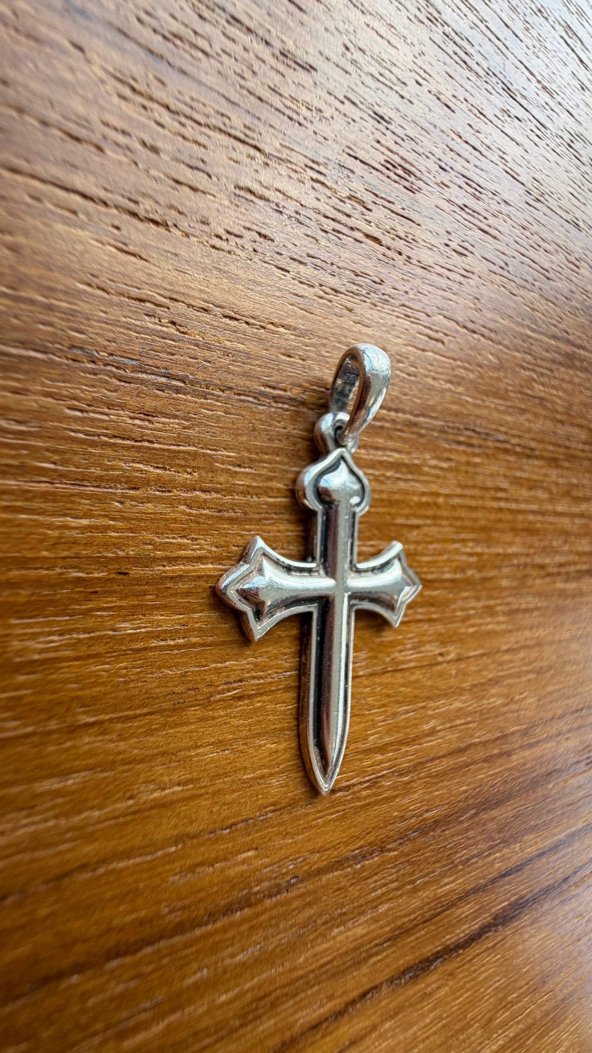 JAMES AVERY SILVER CROSS PENDANT