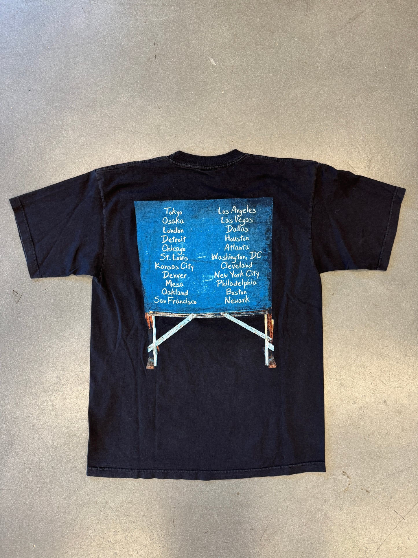 1999 LAURYN HILL MISEDUCATION TOUR CHALK SPELLOUT TEE (GIANT TAG)