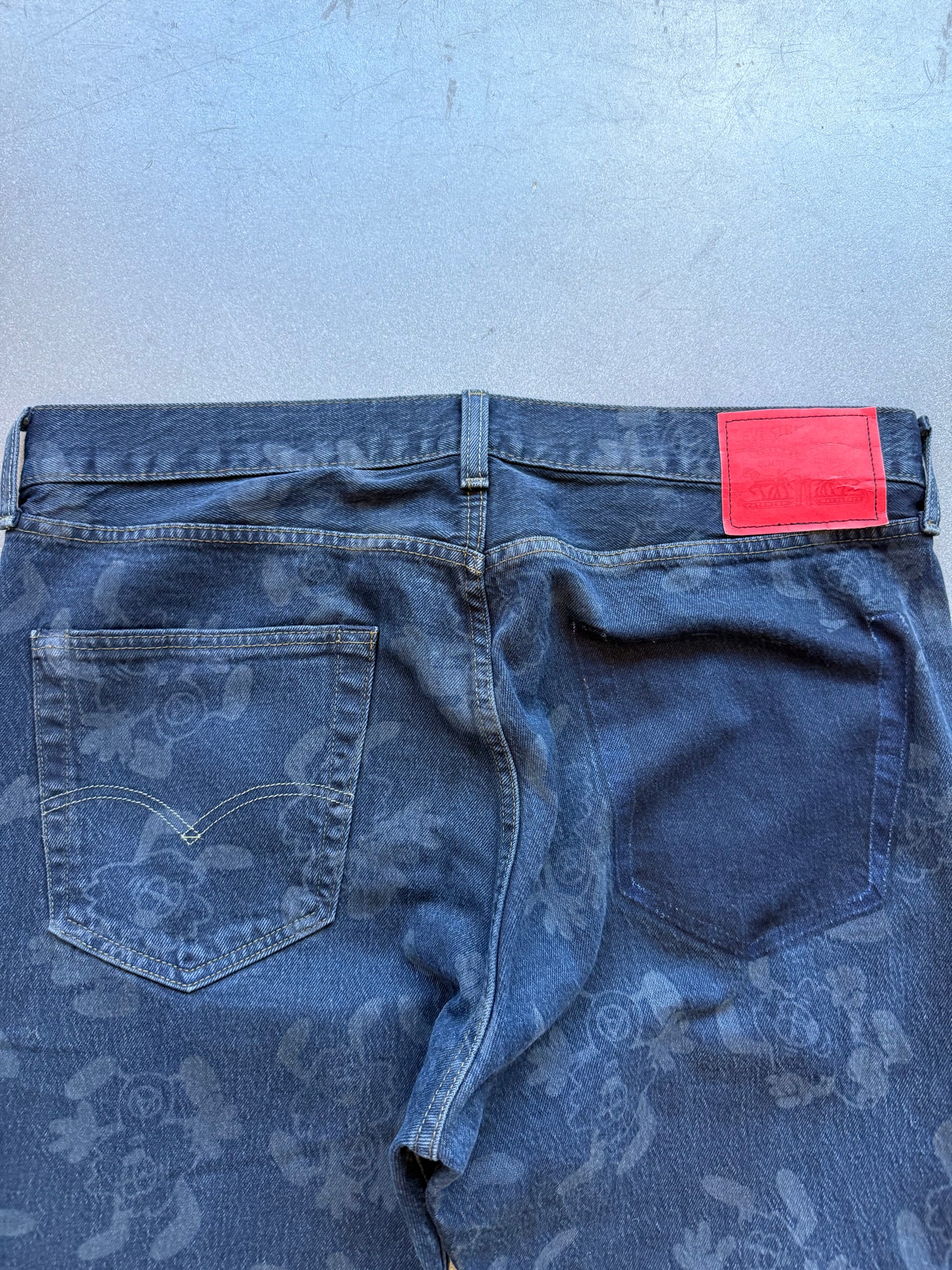 LEVI'S X VERDY CUSTOM ART BASEL JEANS RED BACK TAB