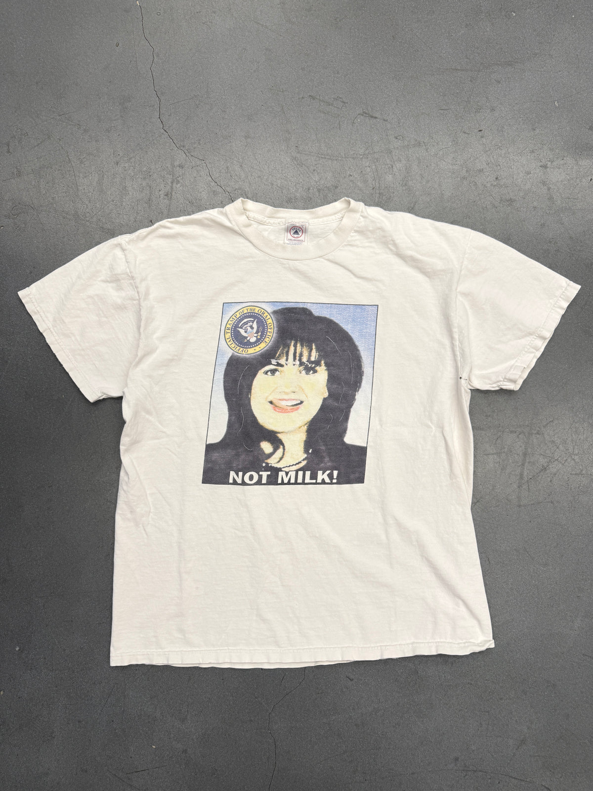 90S N0T MILK! MONICA LEWINSKY TEE (DELTA TAG)