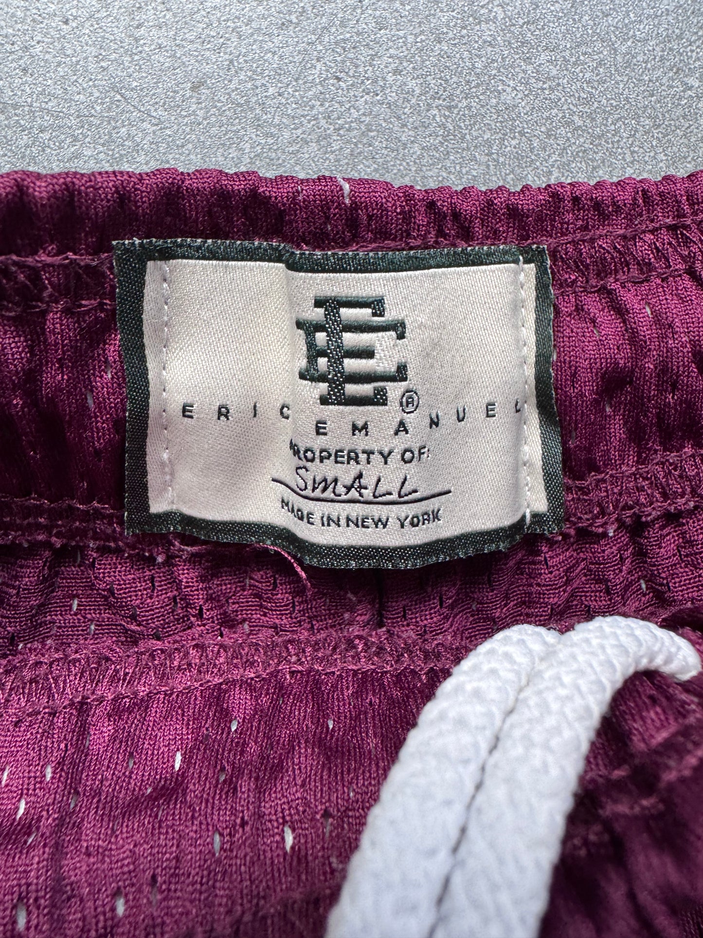 ERIC EMANUEL EE BASIC SHORT BURGUNDY BLUE LOGO (S)
