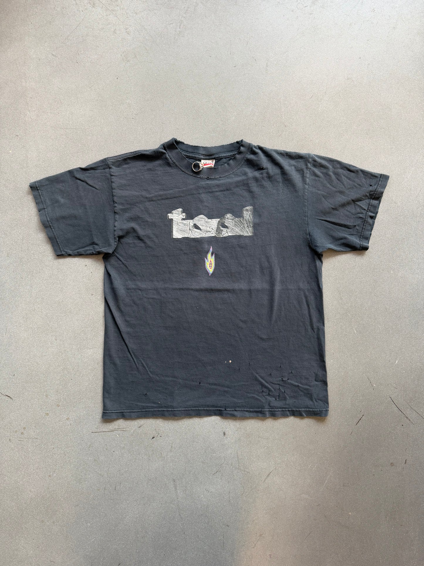 2002 TOOL LATERALUS TOUR TORCH TEE (ANVIL TAG)