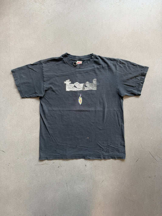 2002 TOOL LATERALUS TOUR TORCH TEE (ANVIL TAG)